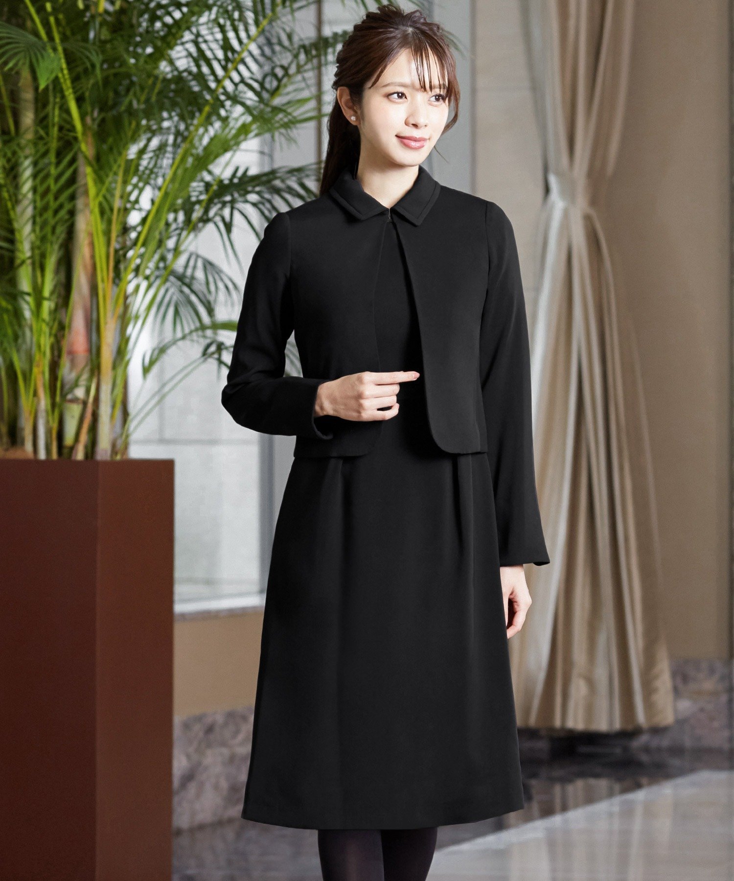 RIVER FIELD & Co.｜ステンカラージャケット・膝丈Aラインワンピースの