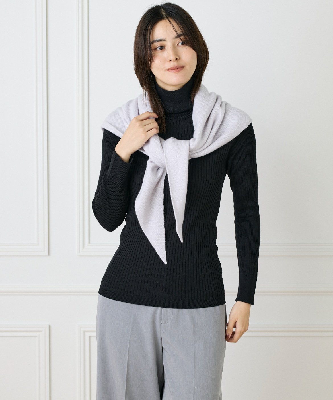 INED｜シームレストライアングルカシミヤニットストール《ASAUCE MELER