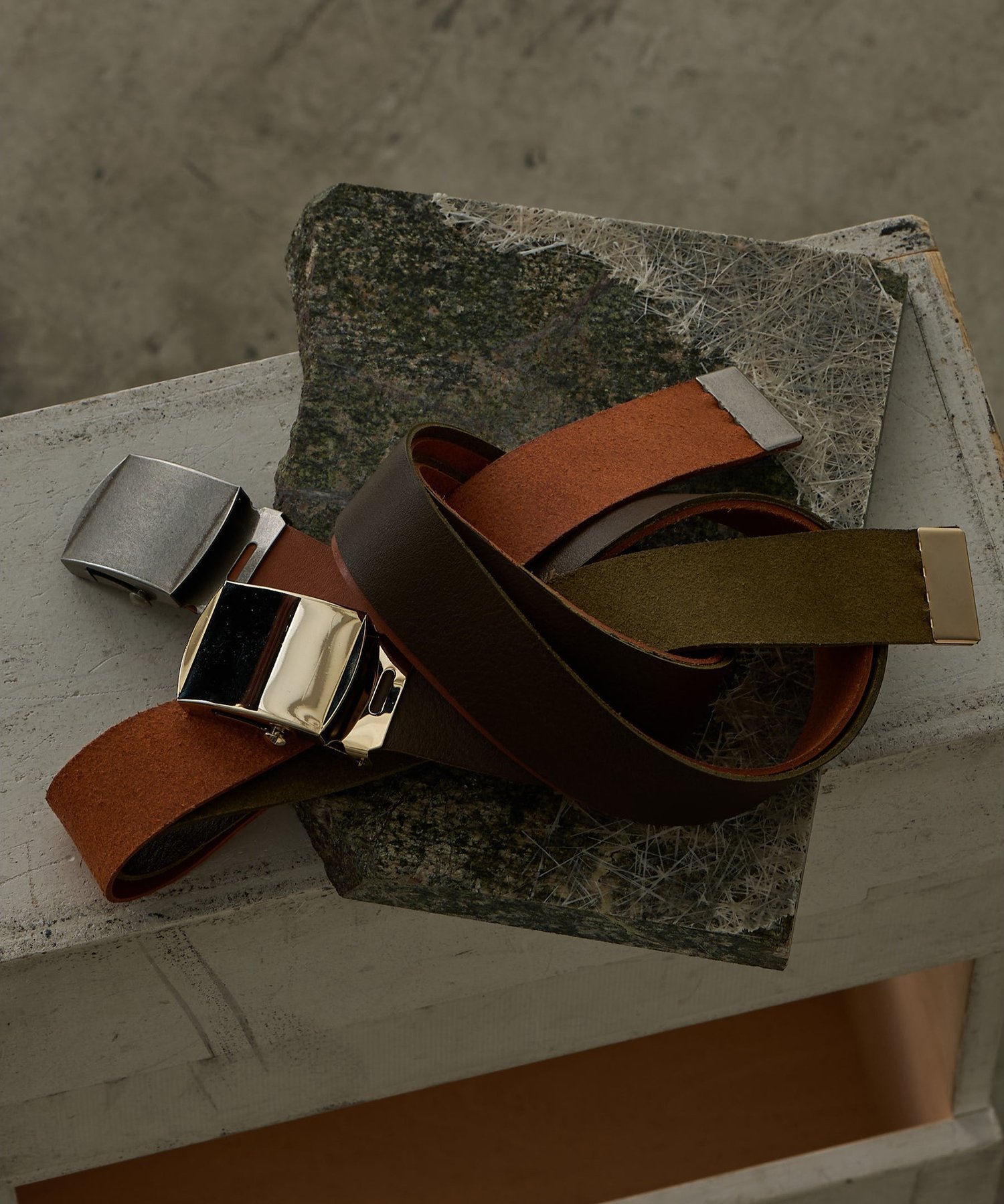 Whim Gazette｜【Hoaw.】レザーガチャベルト | Rakuten Fashion(楽天