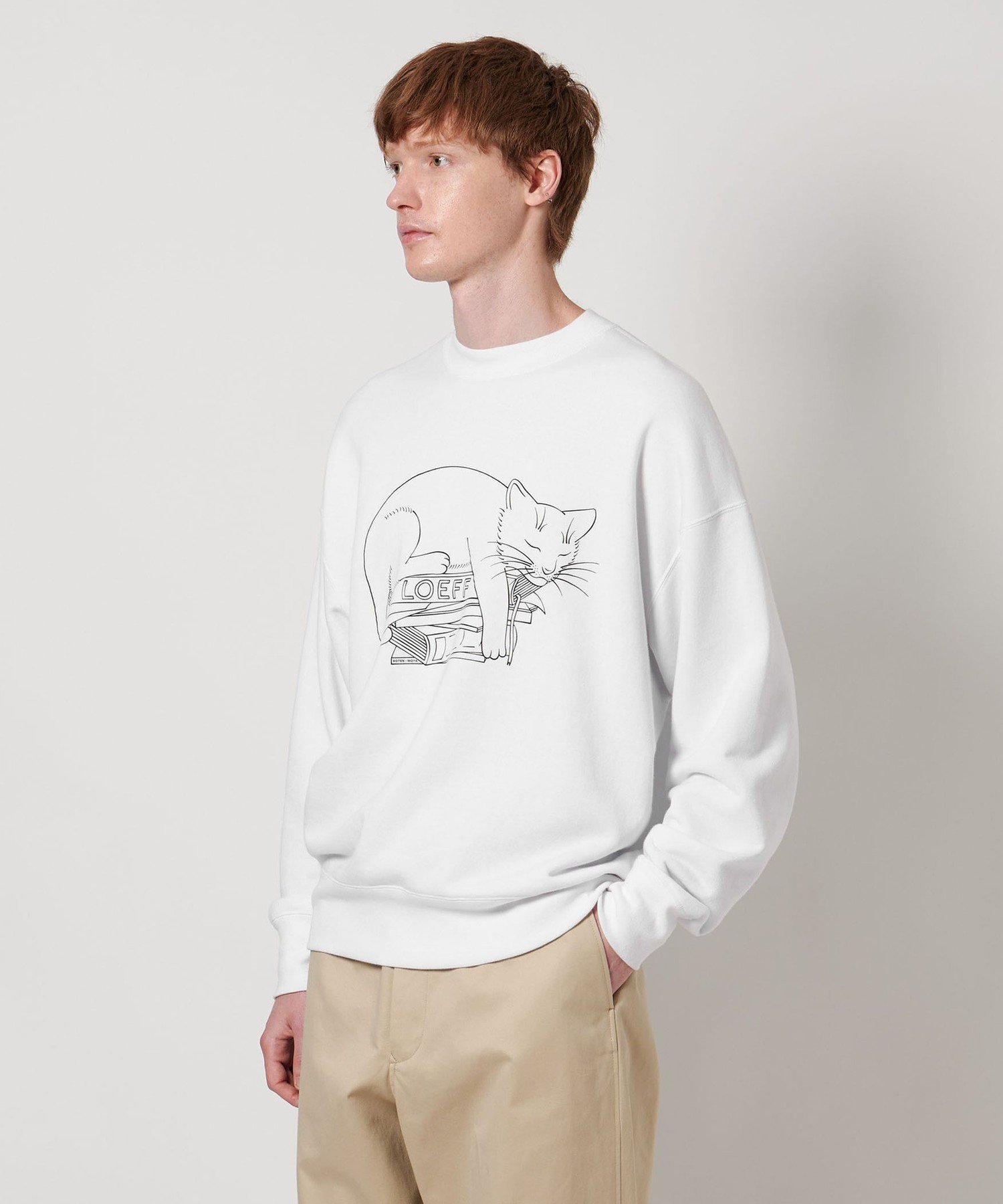 ロエフ　LOEFF スリーピング キャット スウェット サイズ0 ホワイト LOEFF（ロエフ） トレーナー スウェット 「LOEFF」スリーピング