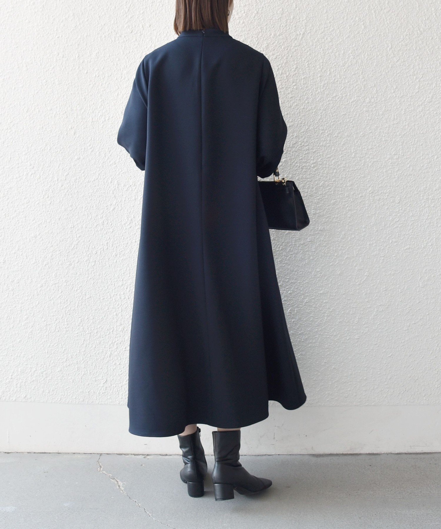 新品SHIPSネイビー フリル付き長袖ワンピース SHIPS any:〈洗濯機可能〉ダブルクロス フリル パフ スリーブ