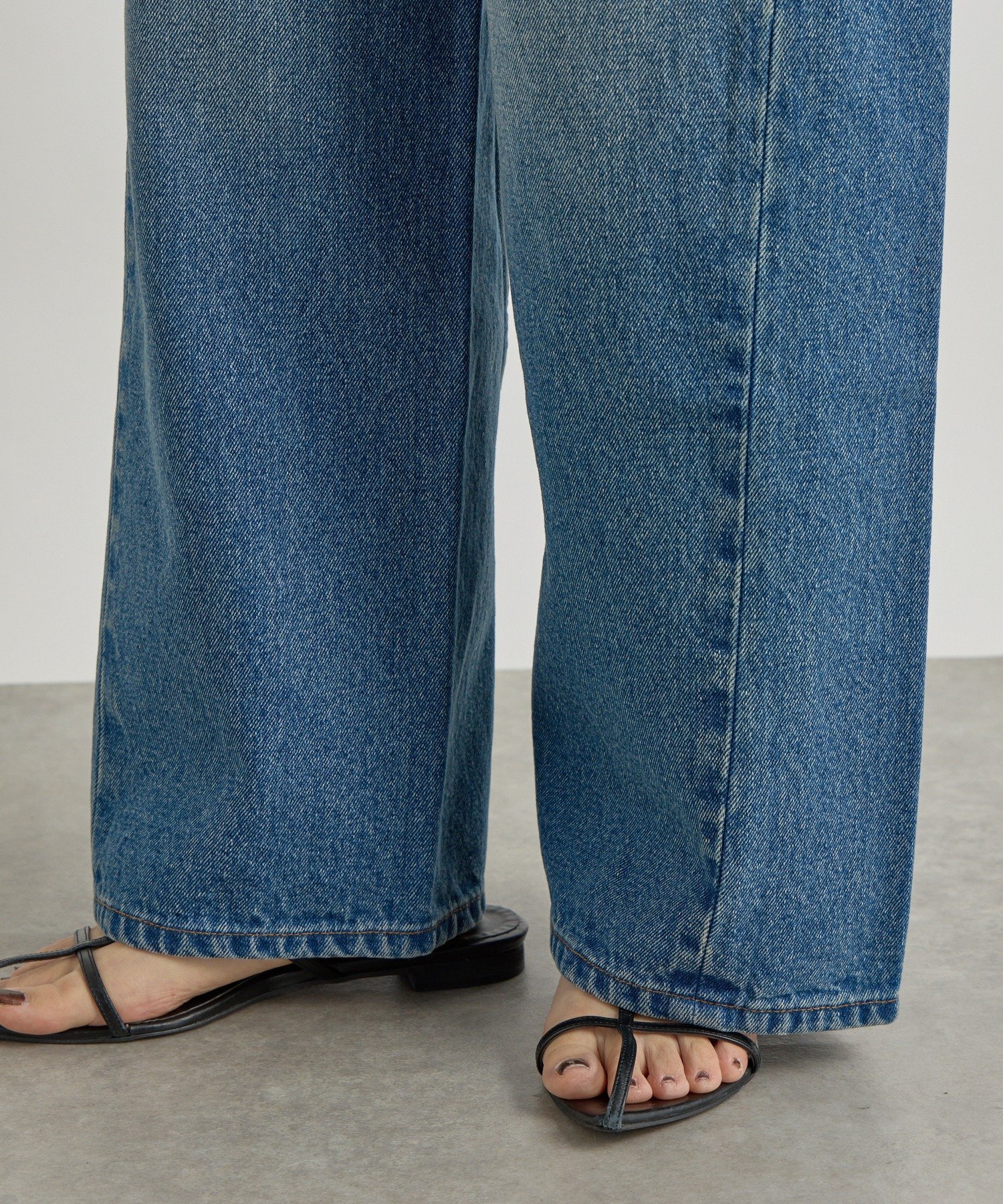 RIVE DROITE｜【MONN.:.(モン)】フロントナローデニムパンツ | Rakuten