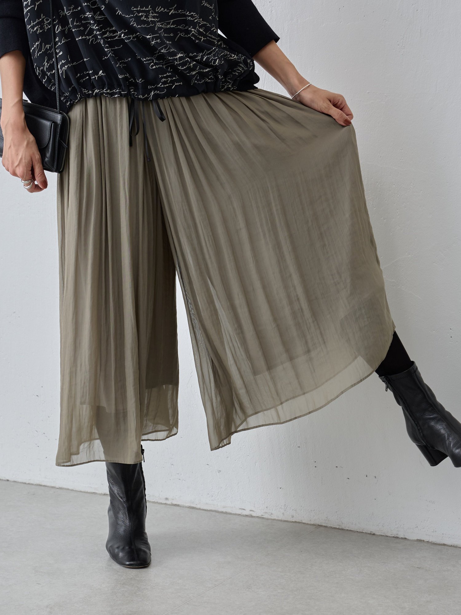 BEARDSLEY｜シワシフォンギャザーパンツ(ドット) | Rakuten Fashion