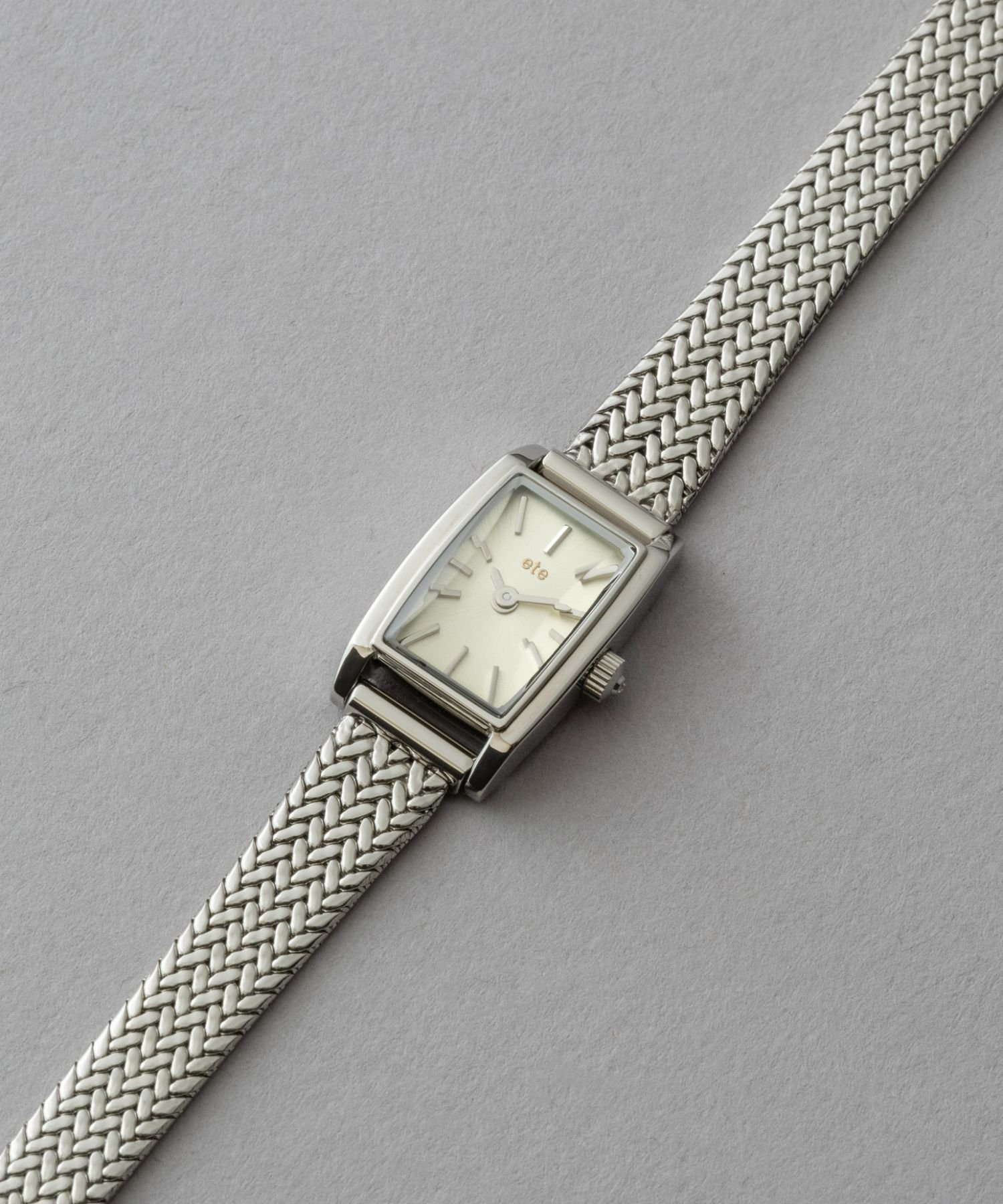 ete｜ダイヤモンド レクタングルフェイス メッシュベルト ウォッチ