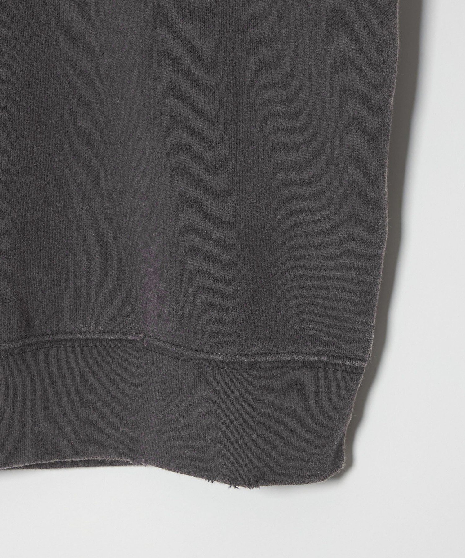 ＜6(ROKU)＞ダメージ ペイント スウェット プルオーバー BEAUTY&YOUTH UNITED ARROWS｜<6(ROKU)>ダメージ ペイント スウェット