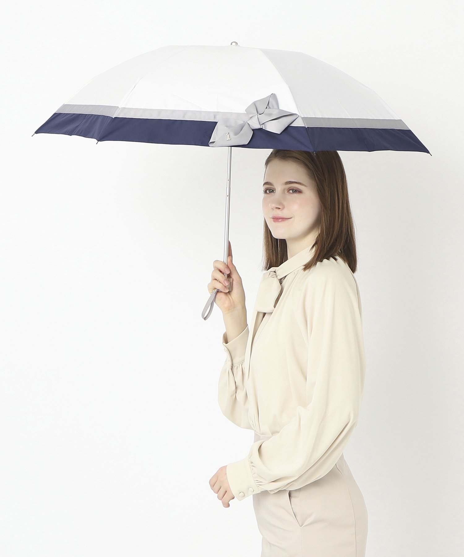 MOONBAT｜LANVIN en Bleu(ランバン オン ブルー)ビジューリボン 日傘