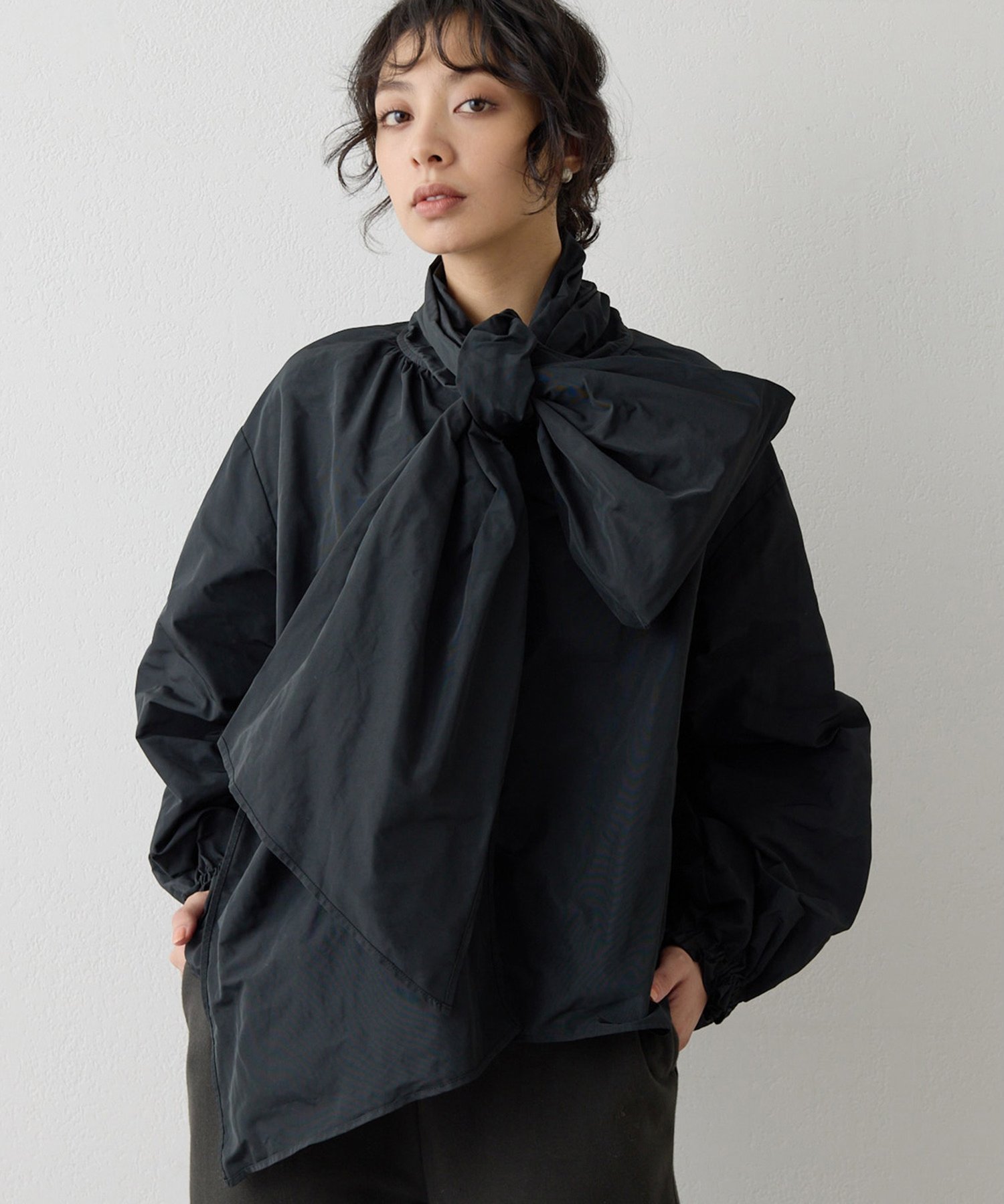 Whim Gazette｜メモリータフタボウブラウス | Rakuten Fashion(楽天