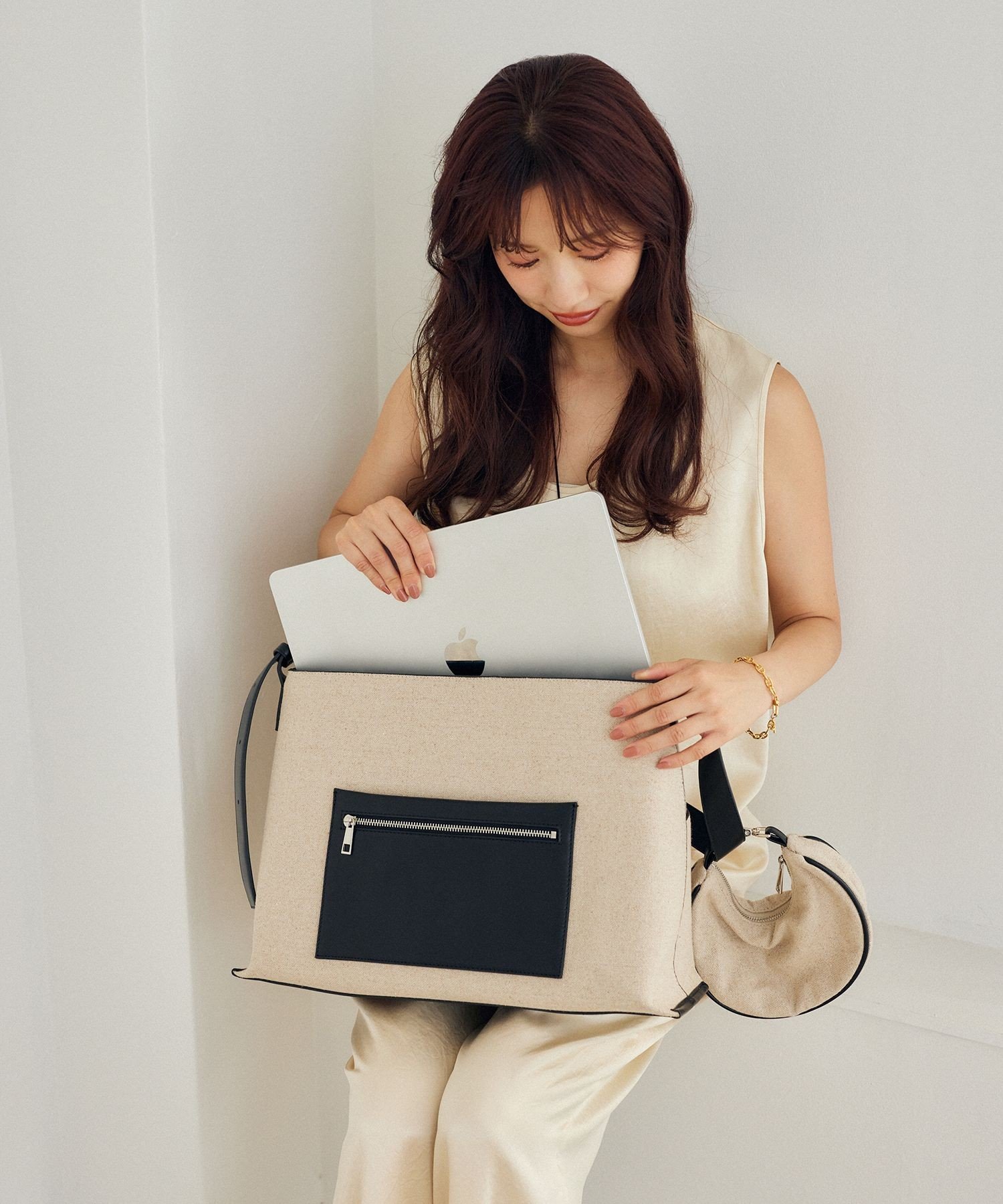 ADAM ET ROPE'｜【赤埴奈津子さんコラボ】マルチワンショルダーバッグ