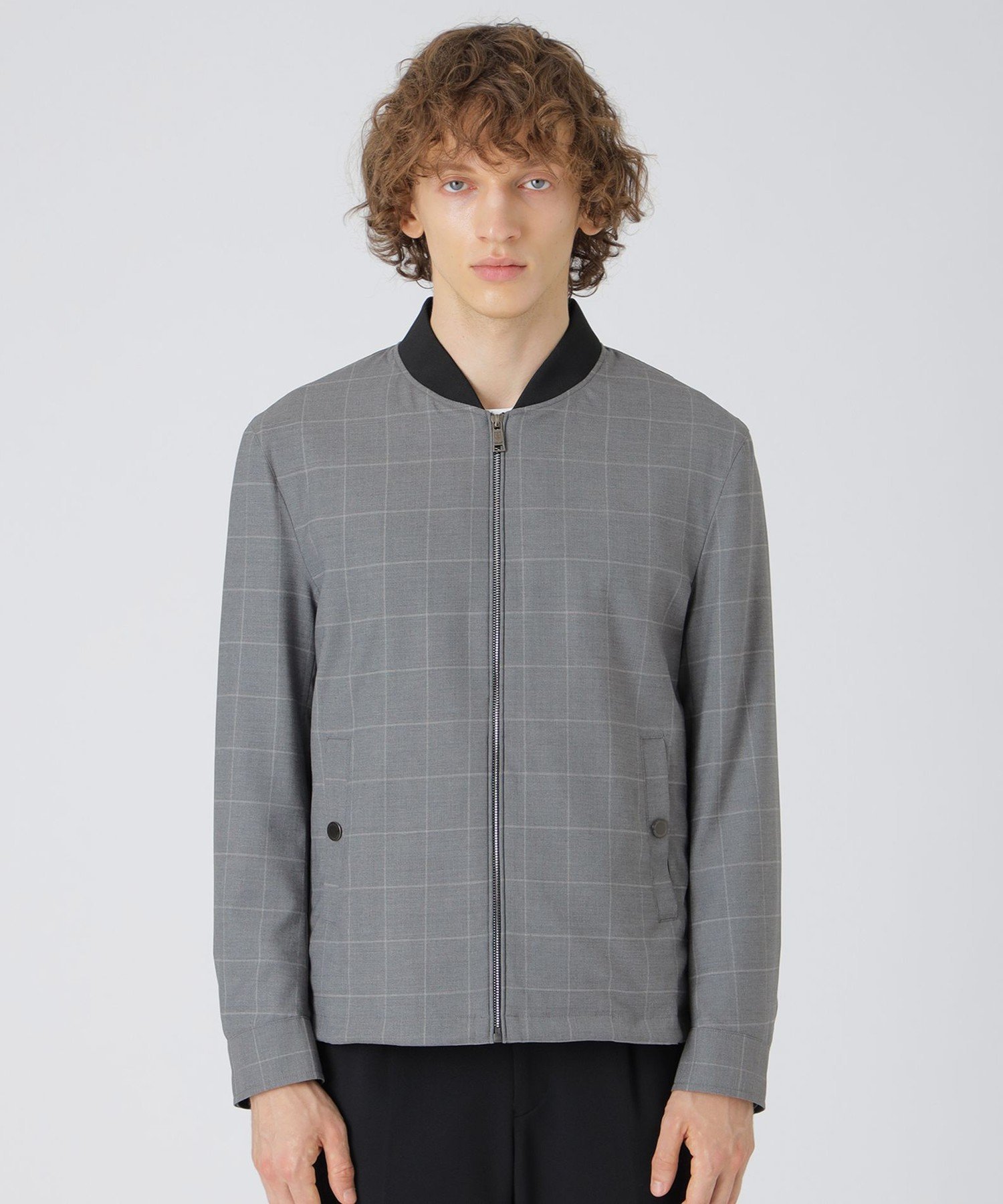 BLUE LABEL / BLACK LABEL CRESTBRIDGE｜【一部店舗限定】ウインドー