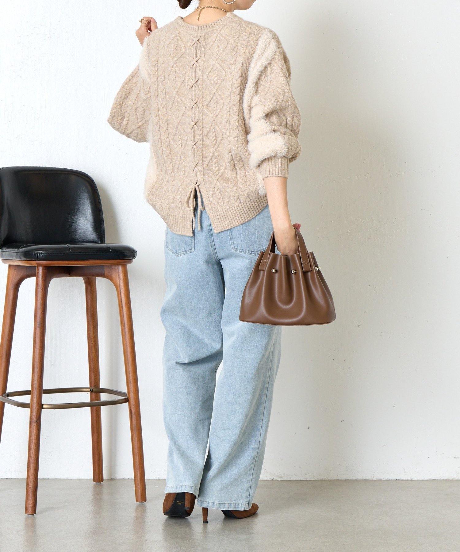 Jena espace merveilleux｜【後ろ姿で惹きつける】バックレースアップ