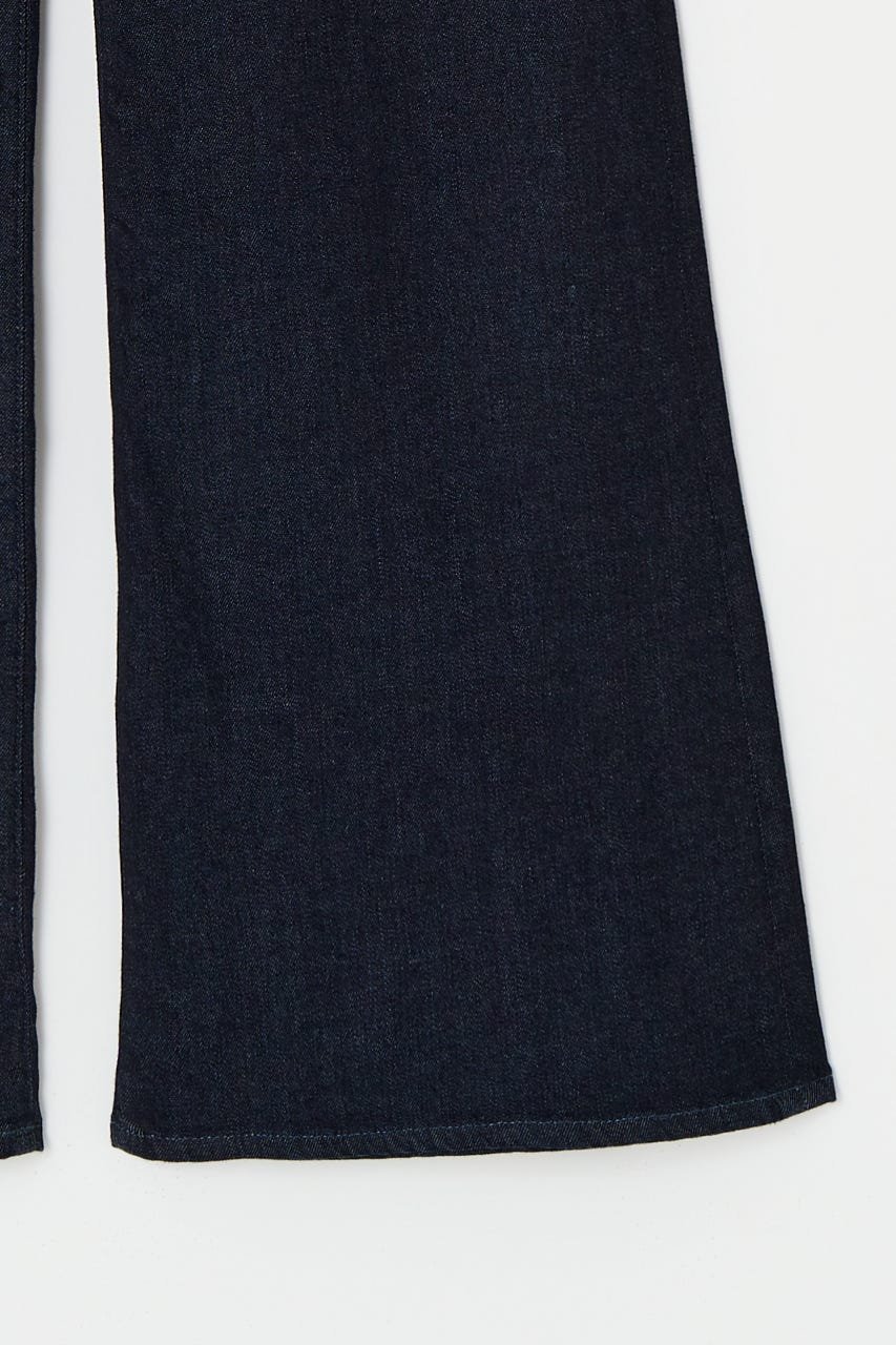 moussy｜【otonaMUSE掲載】【ViVi掲載】ADVANCED LONG LEG フレア