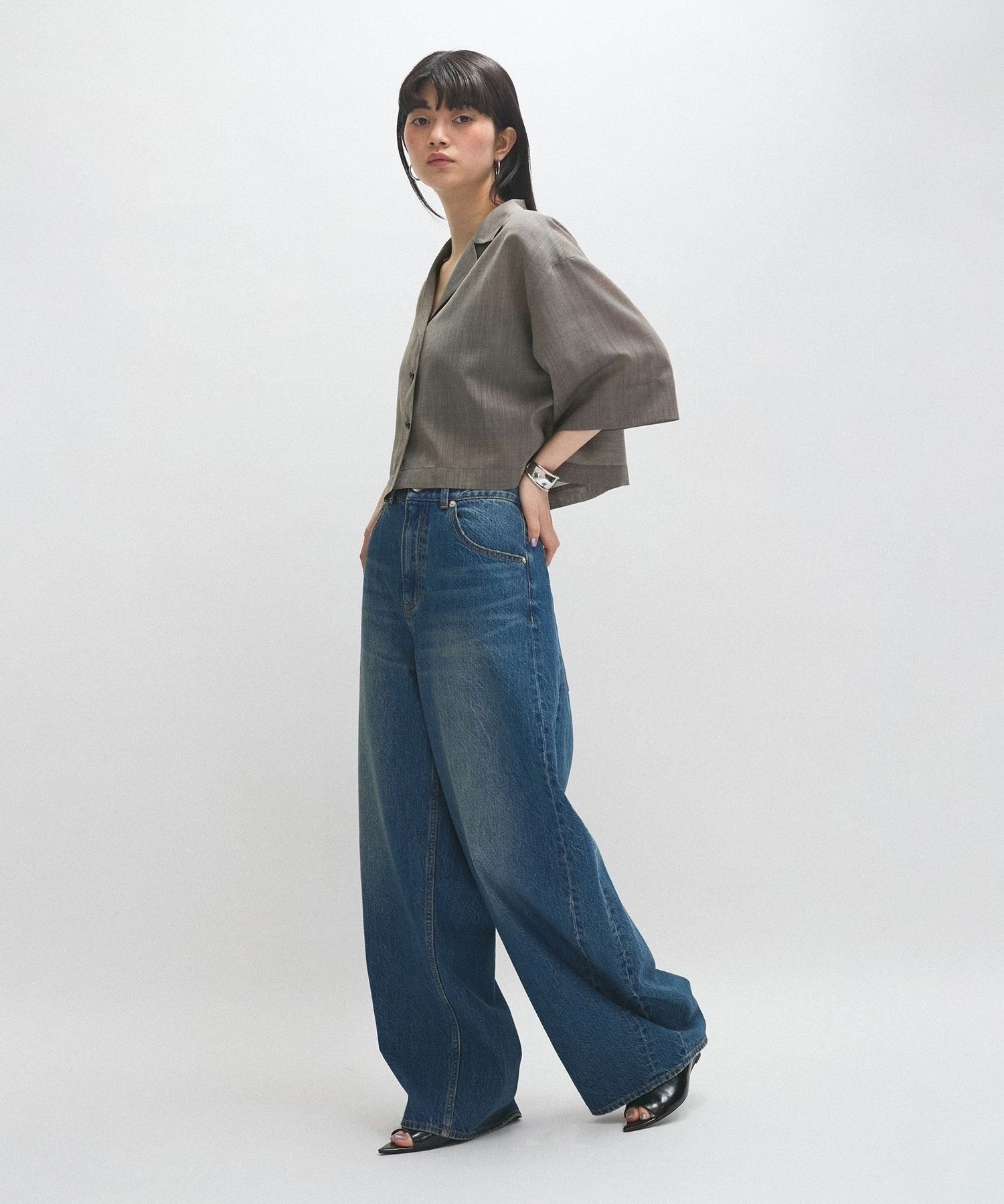 ADAM ET ROPE'｜【サステナブル】バックタックワイドデニム | Rakuten