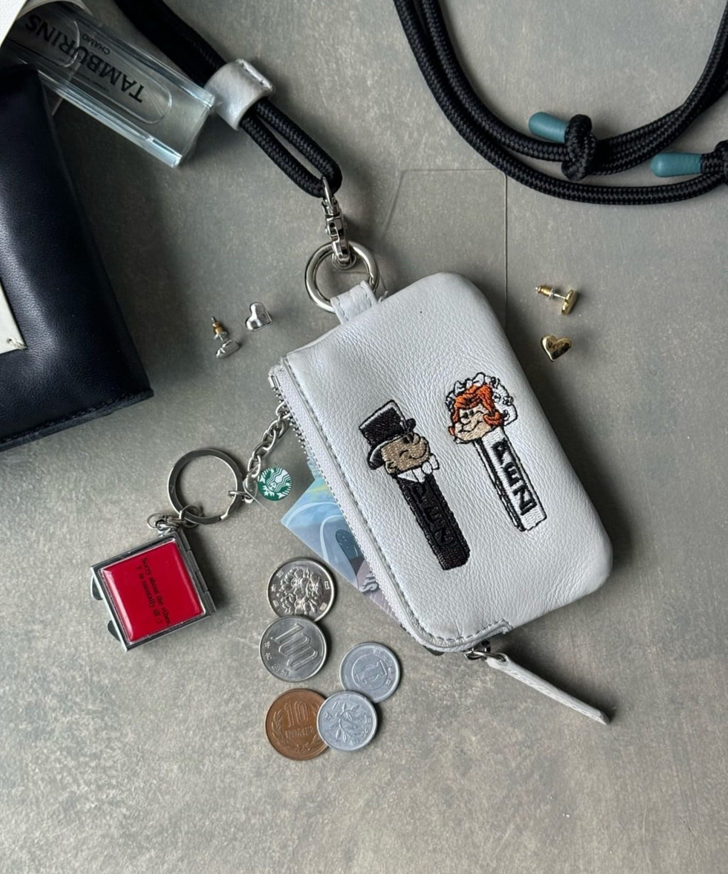 ear PAPILLONNER｜【PEZ(ペッツ) ×ear】WEB限定追加/牛革モバイル