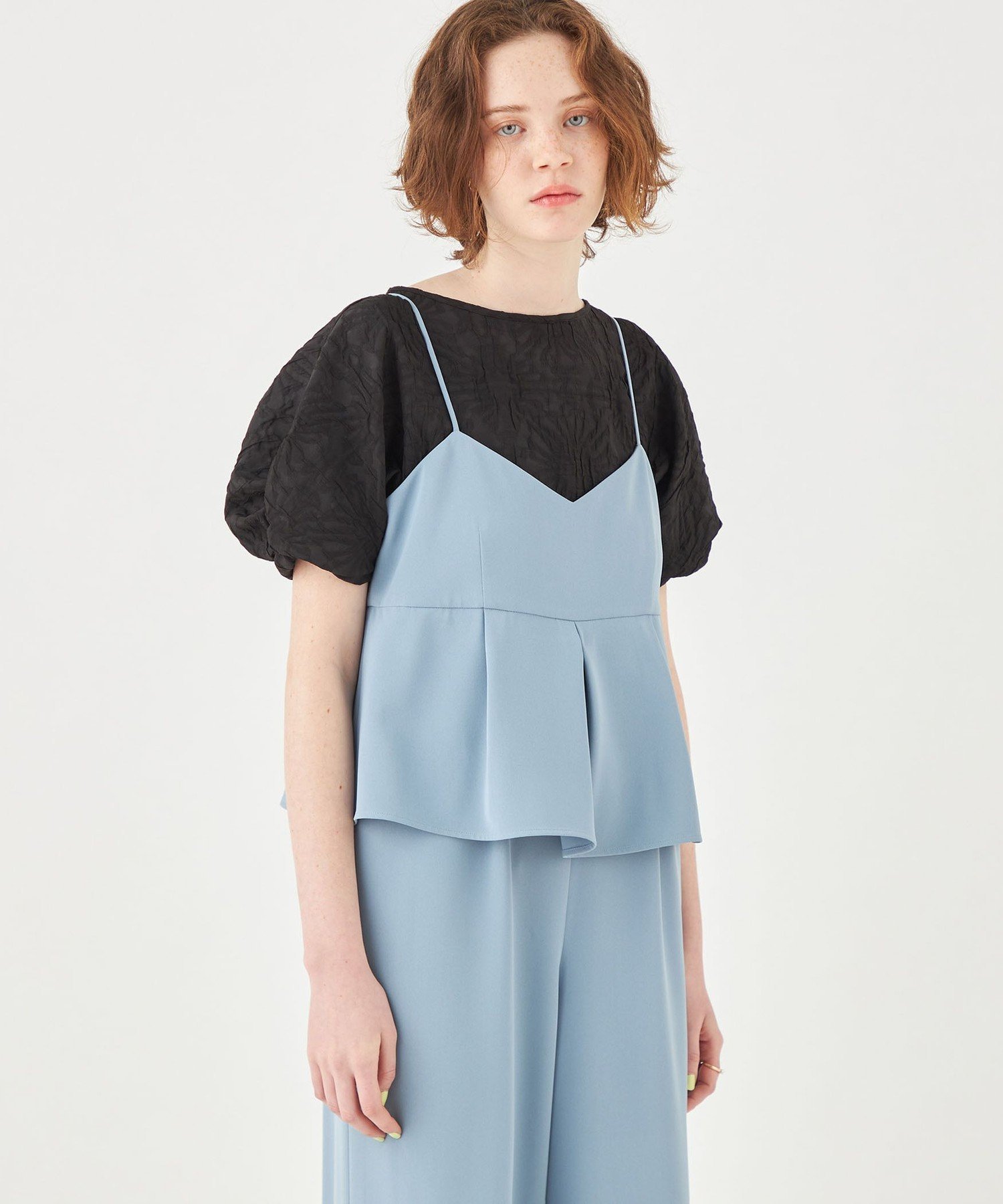 TOMORROWLAND｜フラワージャカード ツイストスリーブブラウス