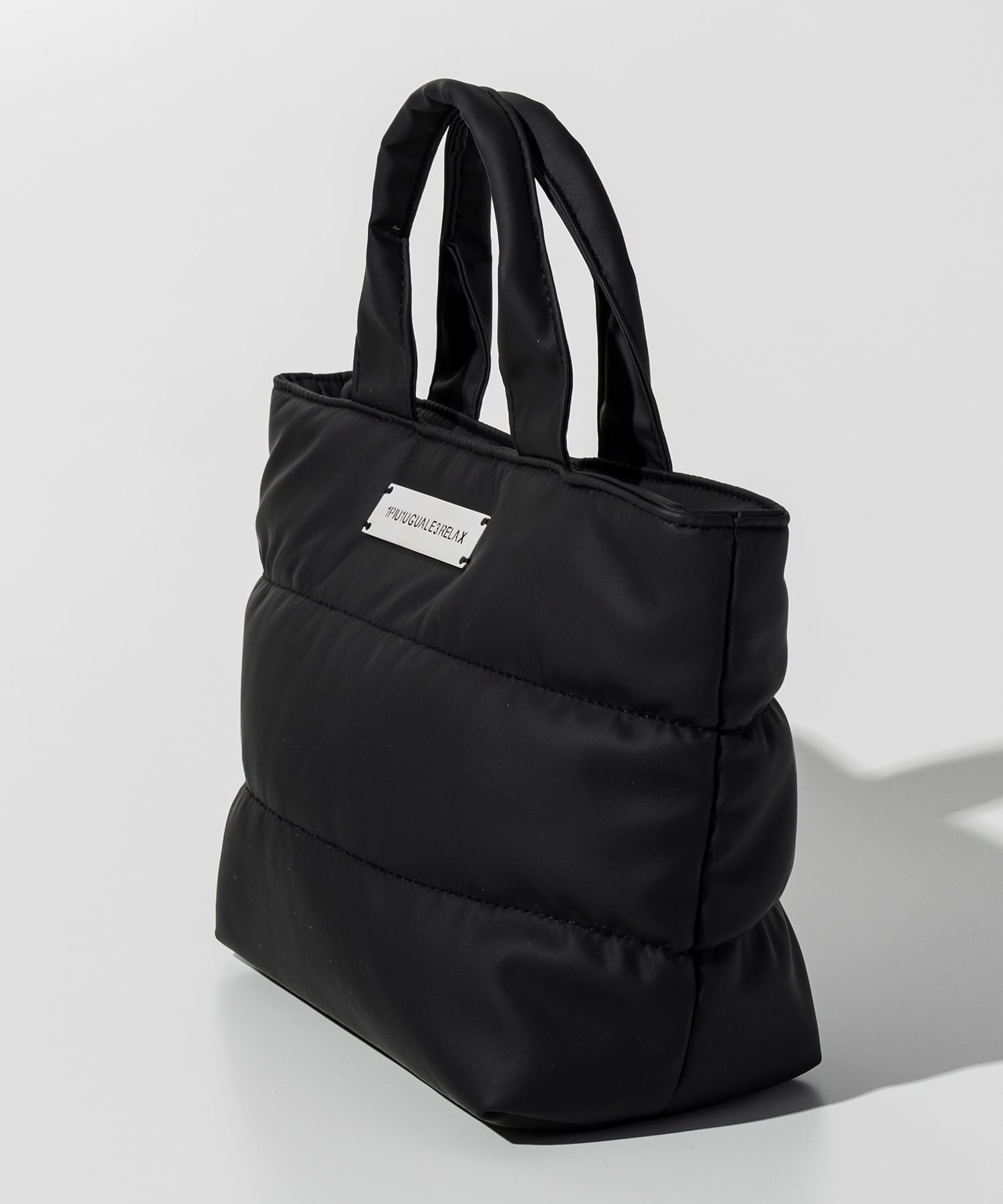 SHIFFON｜1PIU1UGUALE3 RELAX シルバーロゴプレートパデッドミニトート