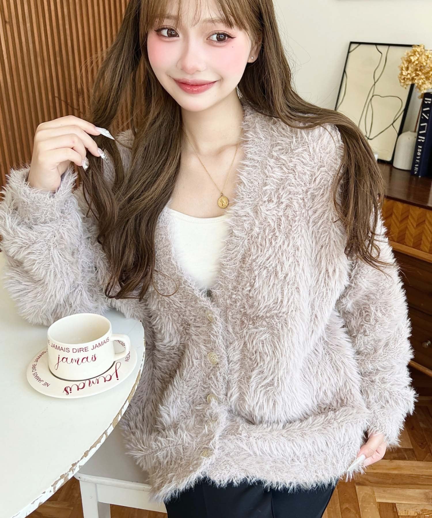 moment+｜Vネックロングシャギーニットカーディガン | Rakuten Fashion