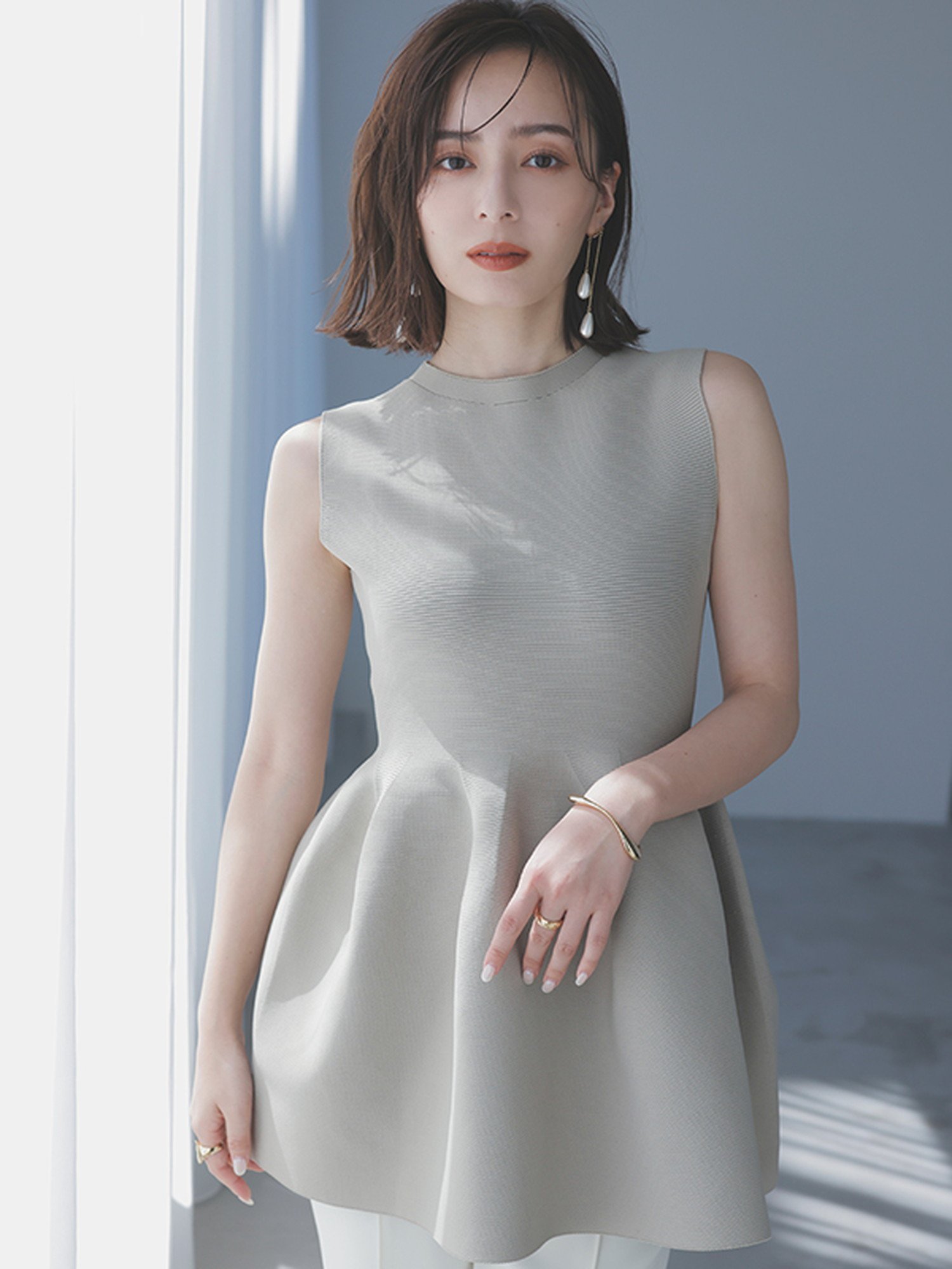 anuans｜ホールガーメントペプラムノースリーブニット | Rakuten