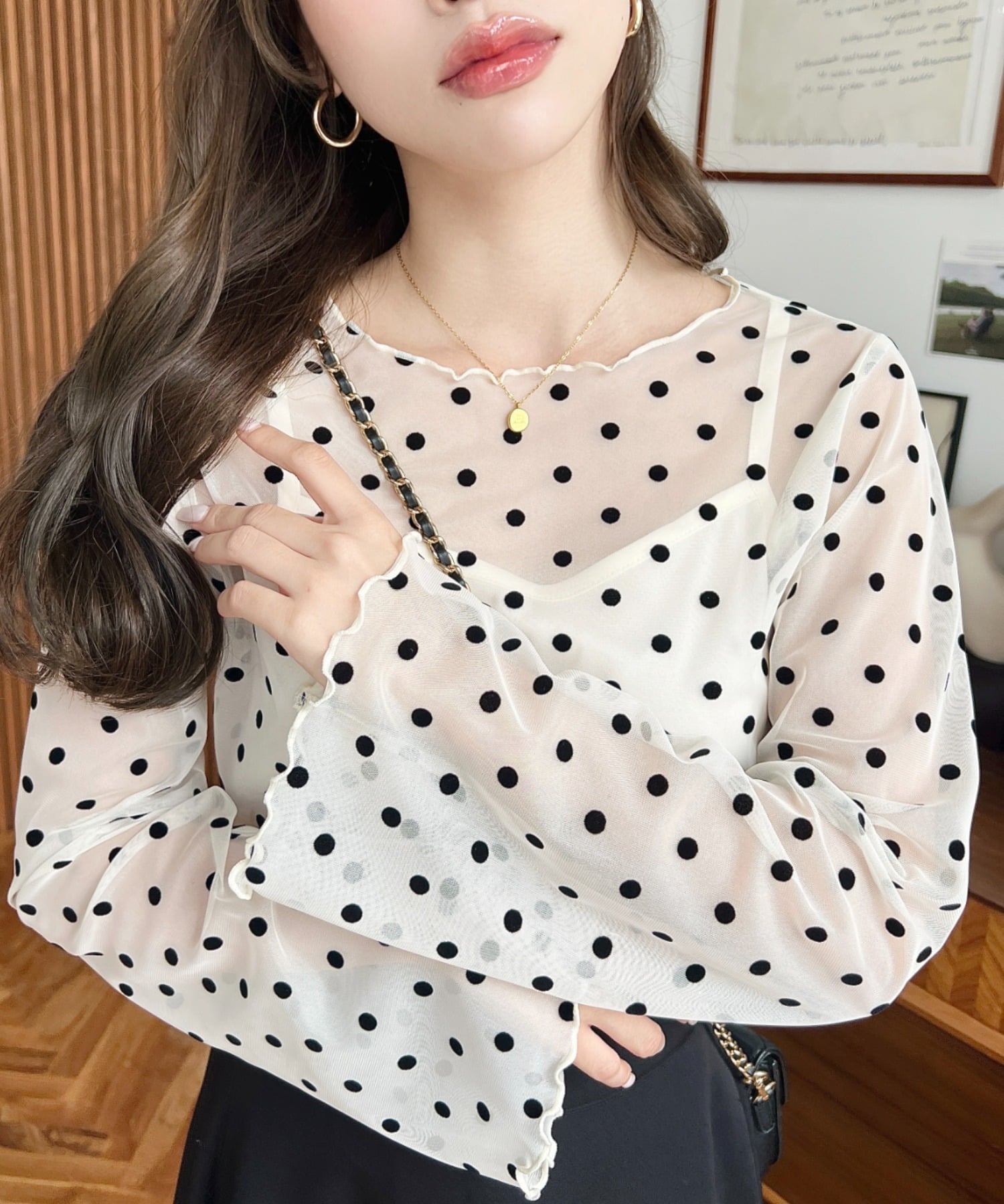 moment+｜フロッキードットチュールインナーキャミ付き長袖メロウ