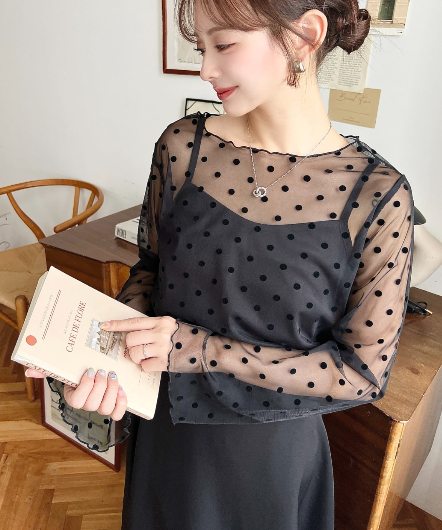 moment+｜フロッキードットチュールインナーキャミ付き長袖メロウ