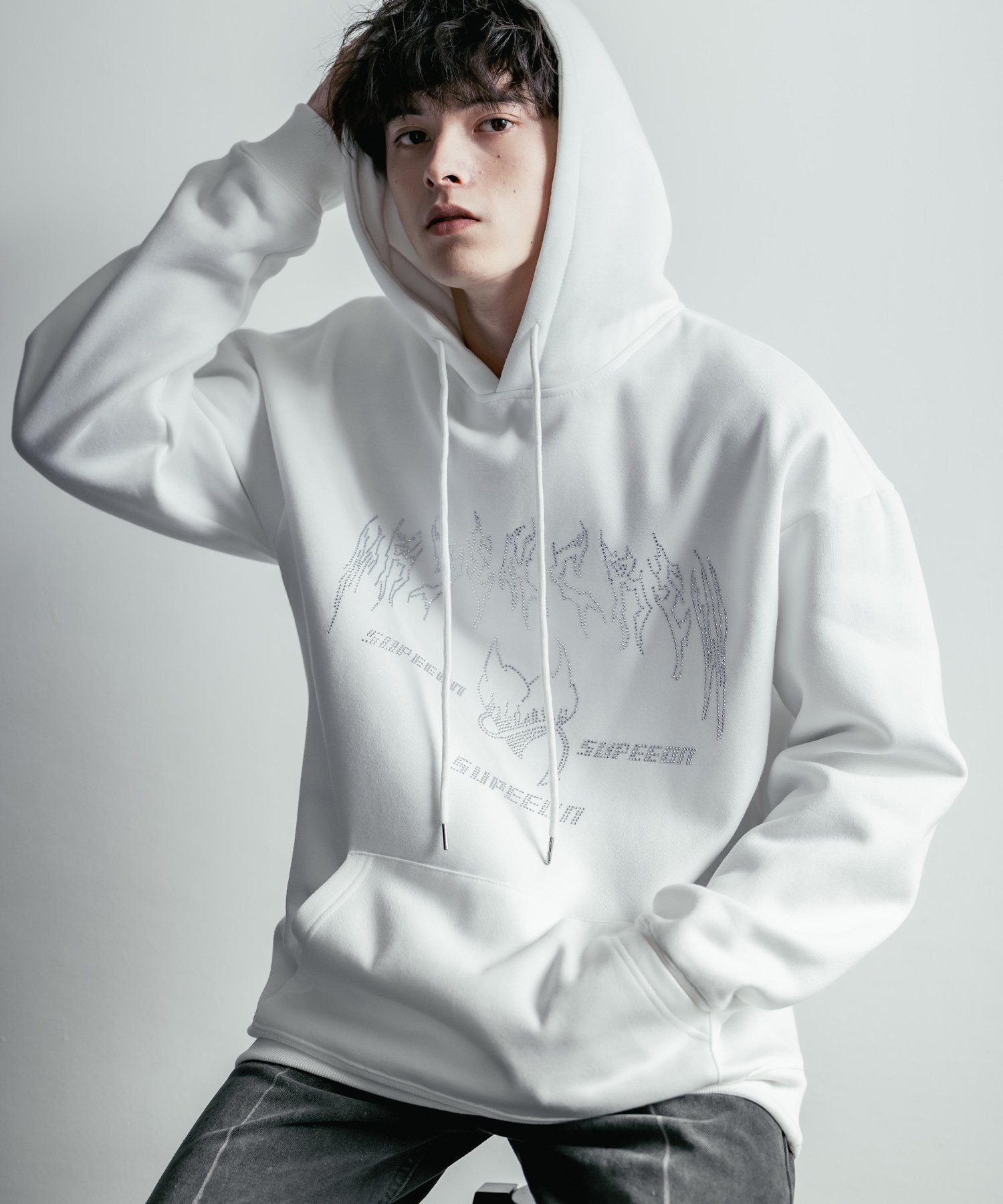 Rocky Monroe｜ラインストーンロゴプリント 裏起毛スウェットプル