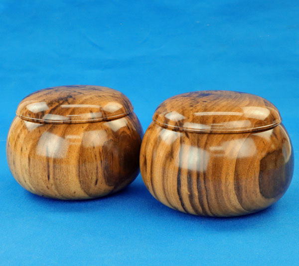 楽天市場】囲碁 高級木製碁笥 黒柿 超特大 ※熟練職人が造る極めて稀少