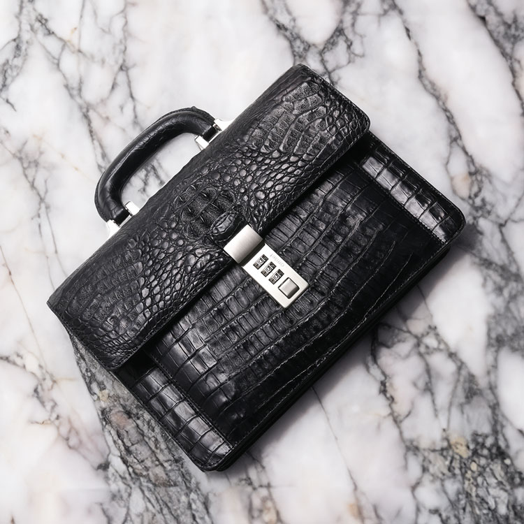 楽天市場】【10％OFFクーポン】カイマン 牛革 型押し 鍵付き メンズ