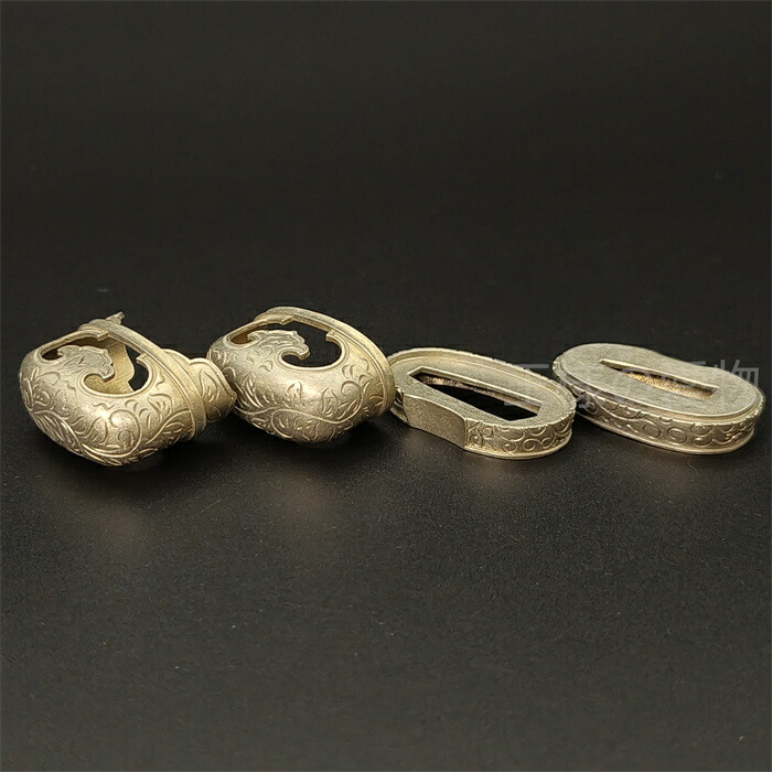 楽天市場】日本刀装具 合口拵え 唐草の図 縁頭 鯉口鐺 銅地 金工 金具