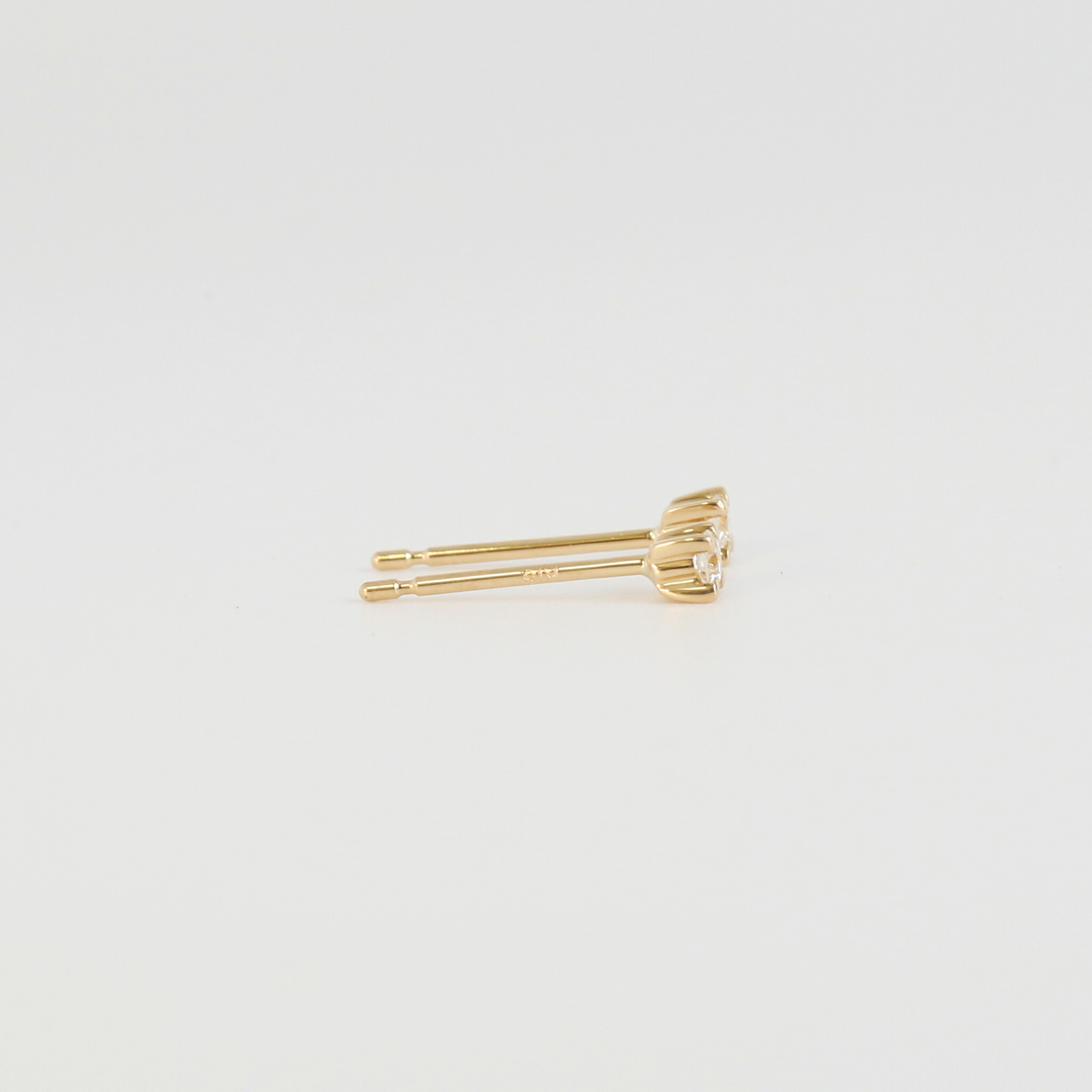 楽天市場】【Petit Stella Pierce】 K10/K18/Pt900 一粒 ダイヤモンド