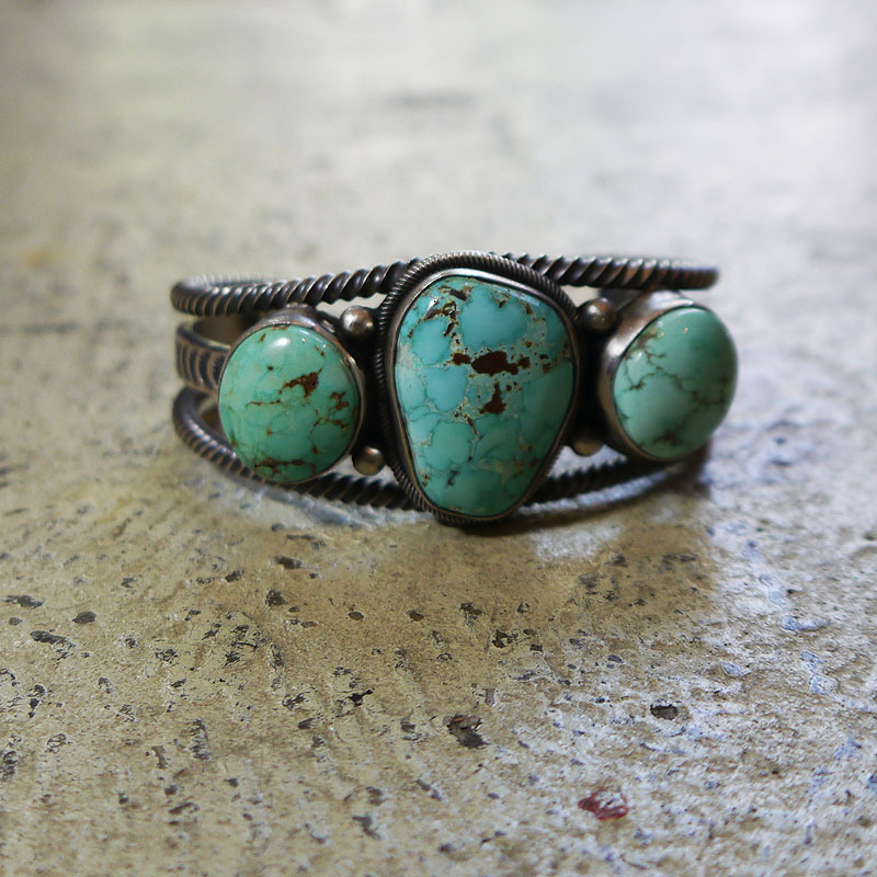 楽天市場】ターコイズ バングル ブレスレット モレンシー 鉱山 天然石