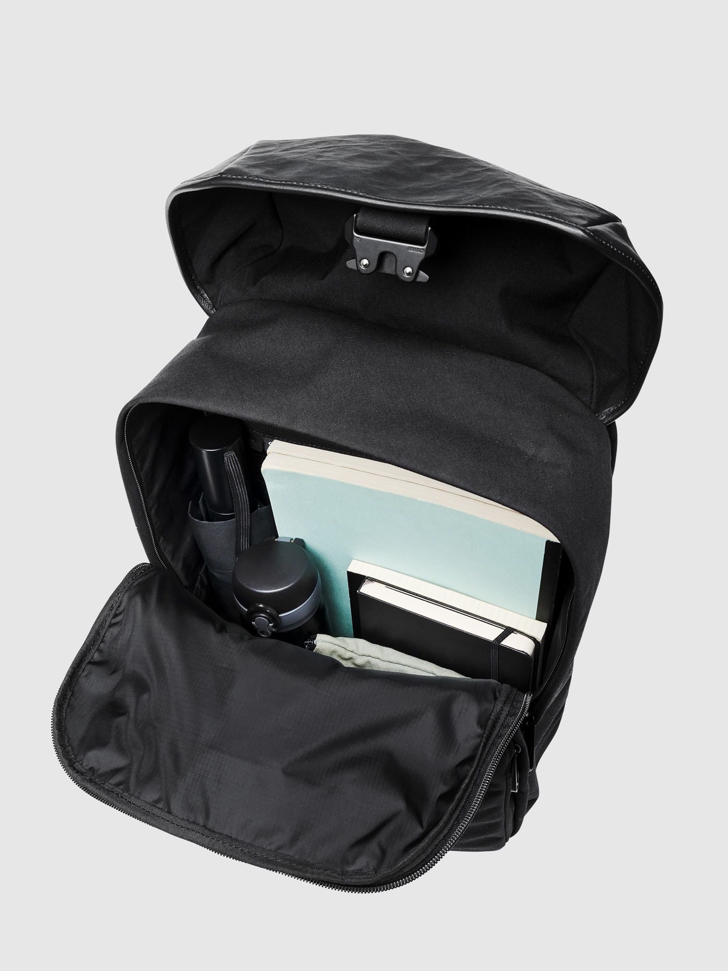 楽天市場】【土屋鞄公式】CORDURA®×レザー コンビスクエアバックパック