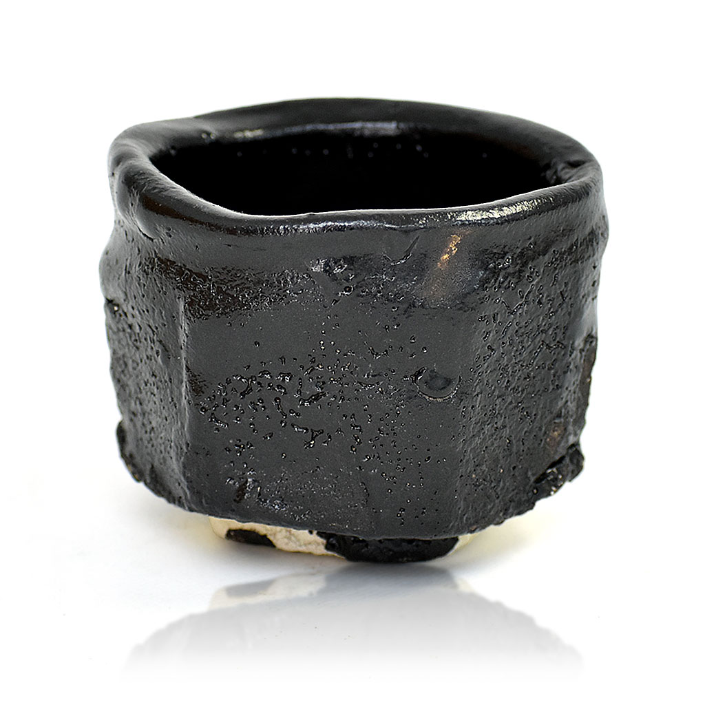 楽天市場】喜楽庵 陶芸家 塚本治彦 引出し黒ぐい呑 桐箱入 和食器