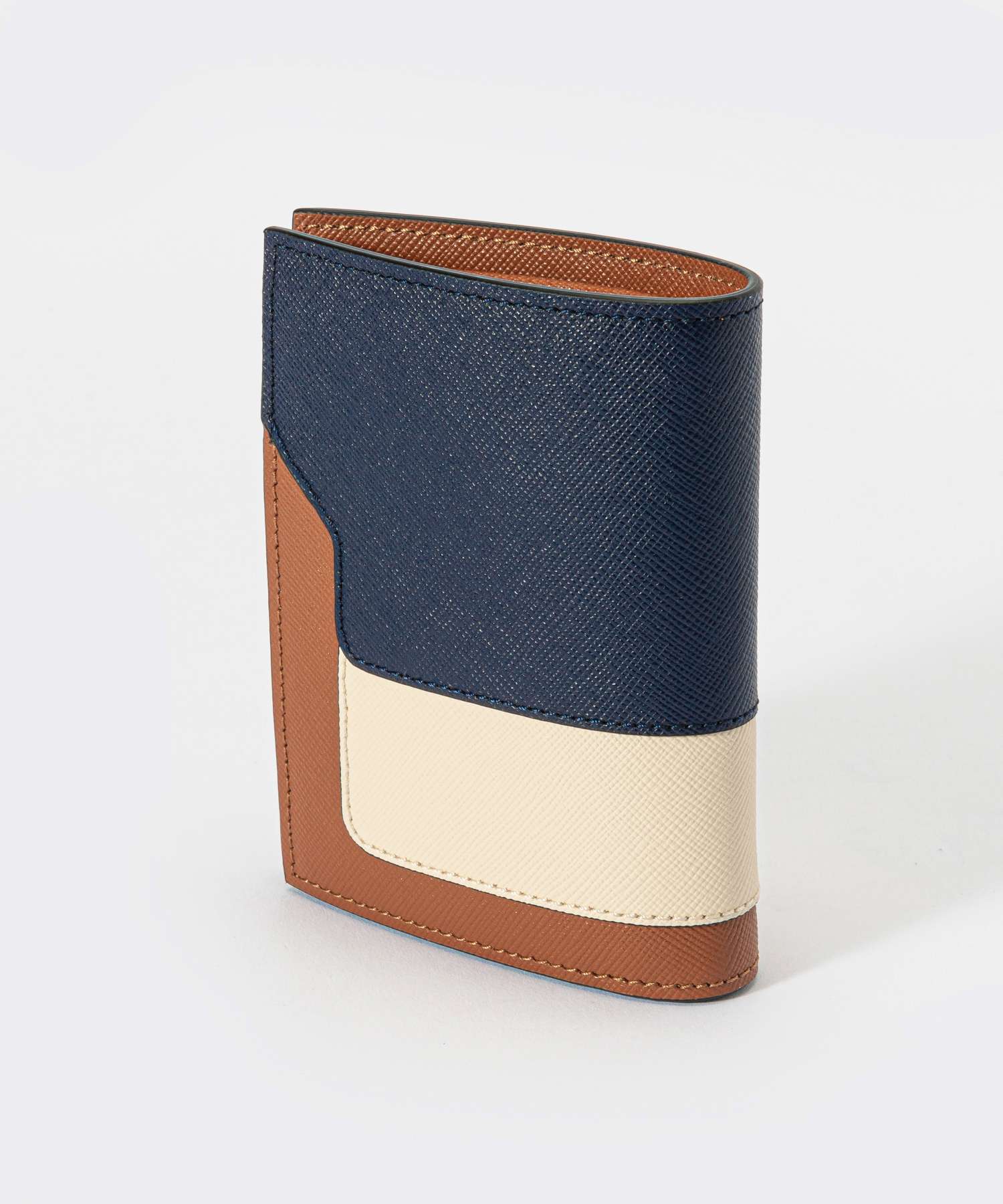 楽天市場】マルニ MARNI 二つ折り財布 PFMOQ14U13 LV520 レディース