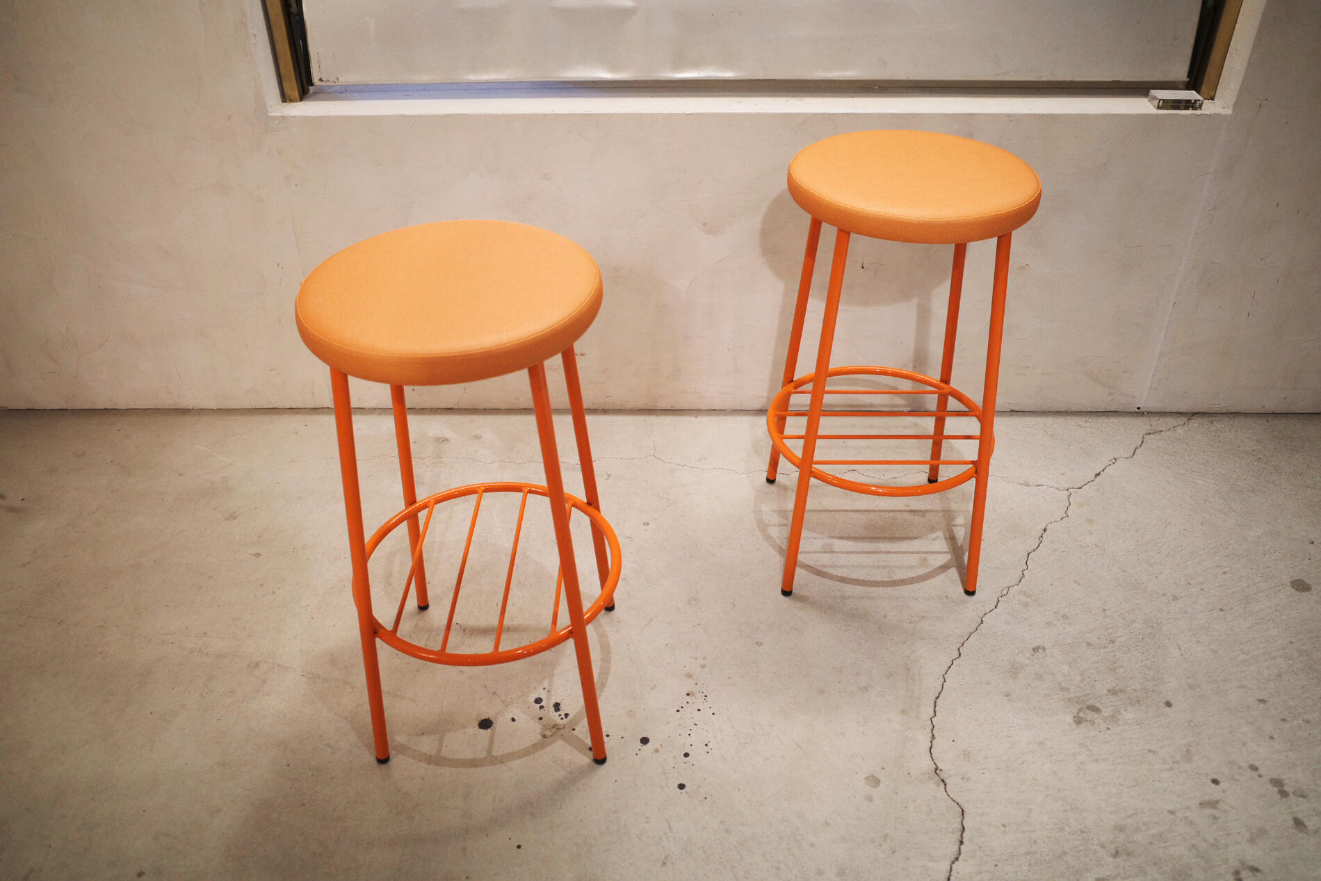 楽天市場】新品 未使用品 Cream/クリーム QUON/クオン スツール