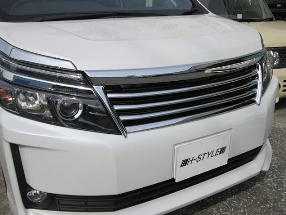 楽天市場】VOXY 80系 前期 ヴォクシーフロントグリル(スモークメッキ)H