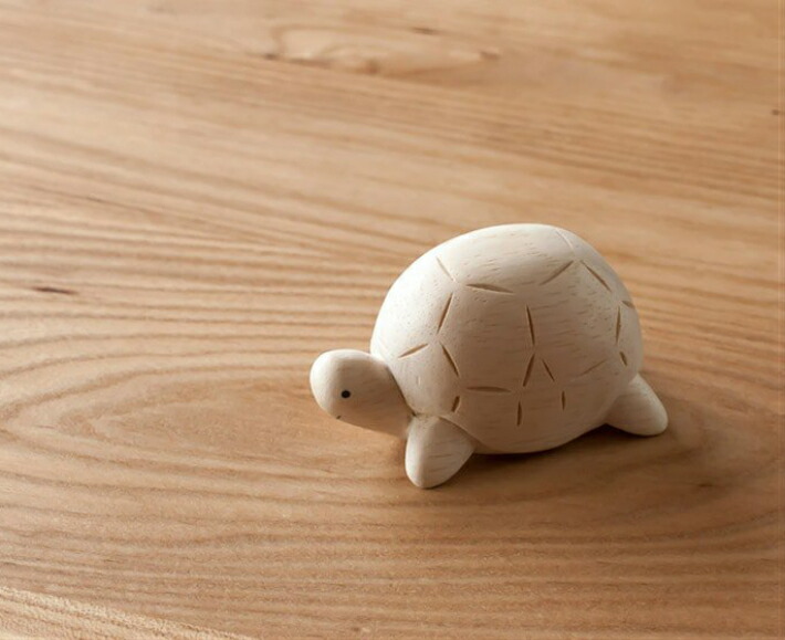 楽天市場】木彫りの置物 天然木 木彫り 置物 アニマル かわいい カメ