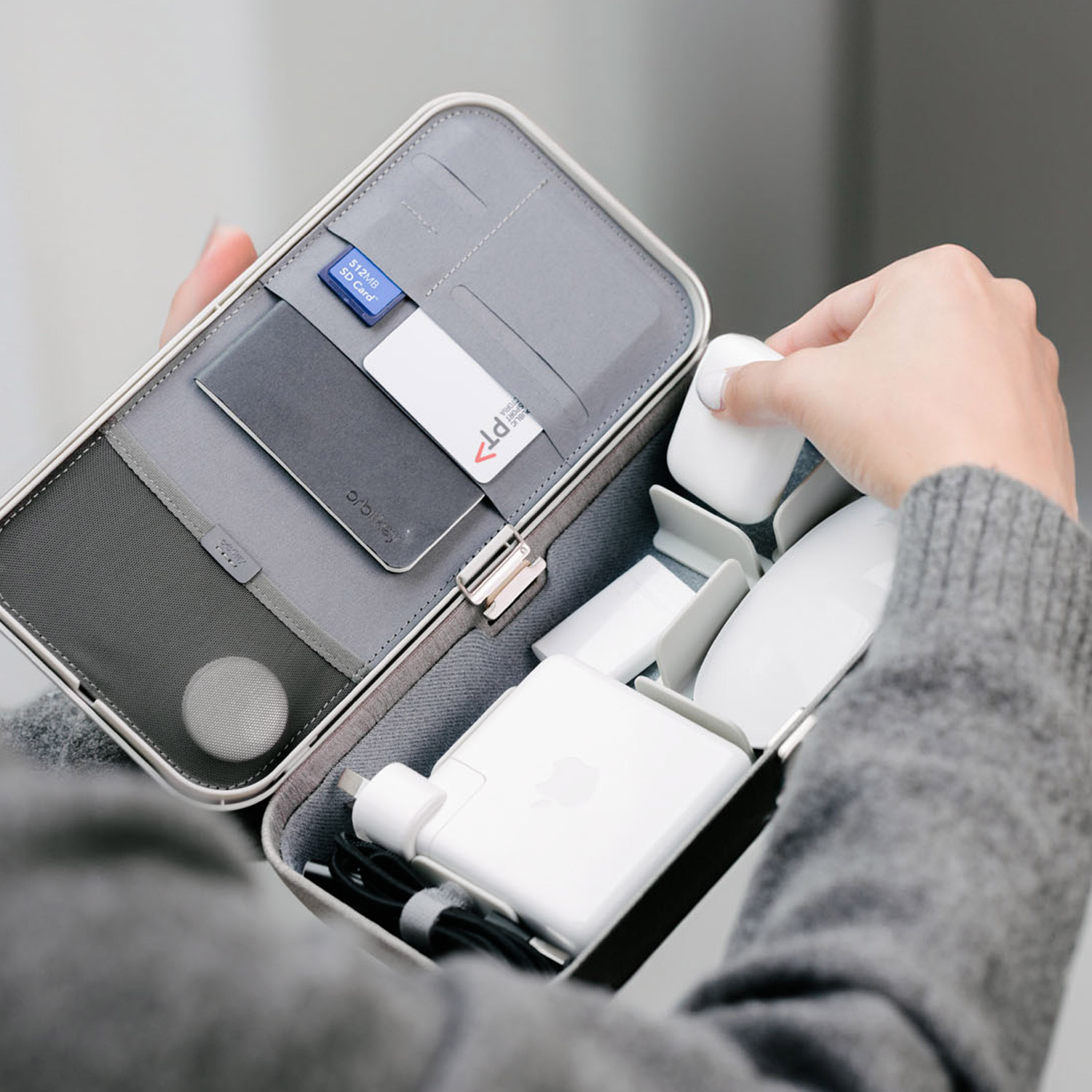 楽天市場】Orbitkey NEST V2 オービットキー ガジェットケース 小物