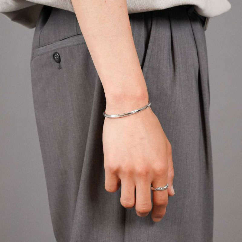 楽天市場】クーポンで10％OFF！ ライオンハート リム バングル