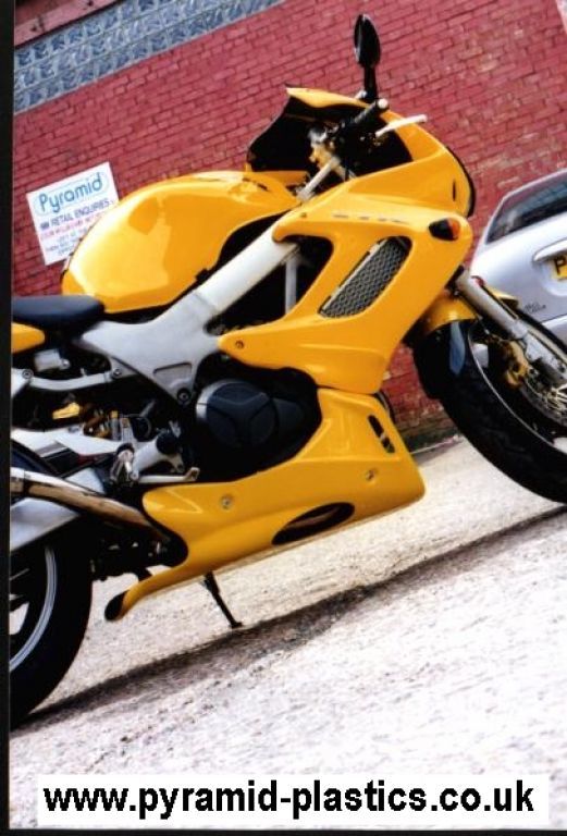 楽天市場】Pyramid Plastics ピラミッドプラスチック レッド・アンダー