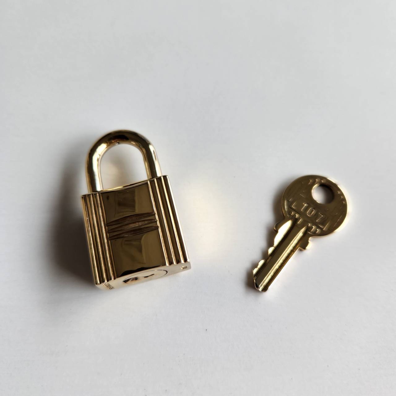 楽天市場】エルメス 鍵 ゴールドの通販