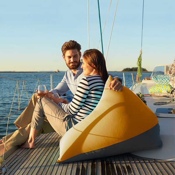 楽天市場】【10%OFFクーポン＋最大P10倍】Yogibo Zoola Pyramid