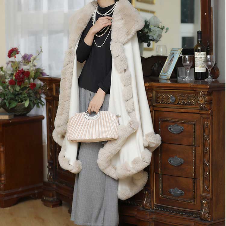 楽天市場】ボリュームファー付きニットケープ 秋冬 レディース