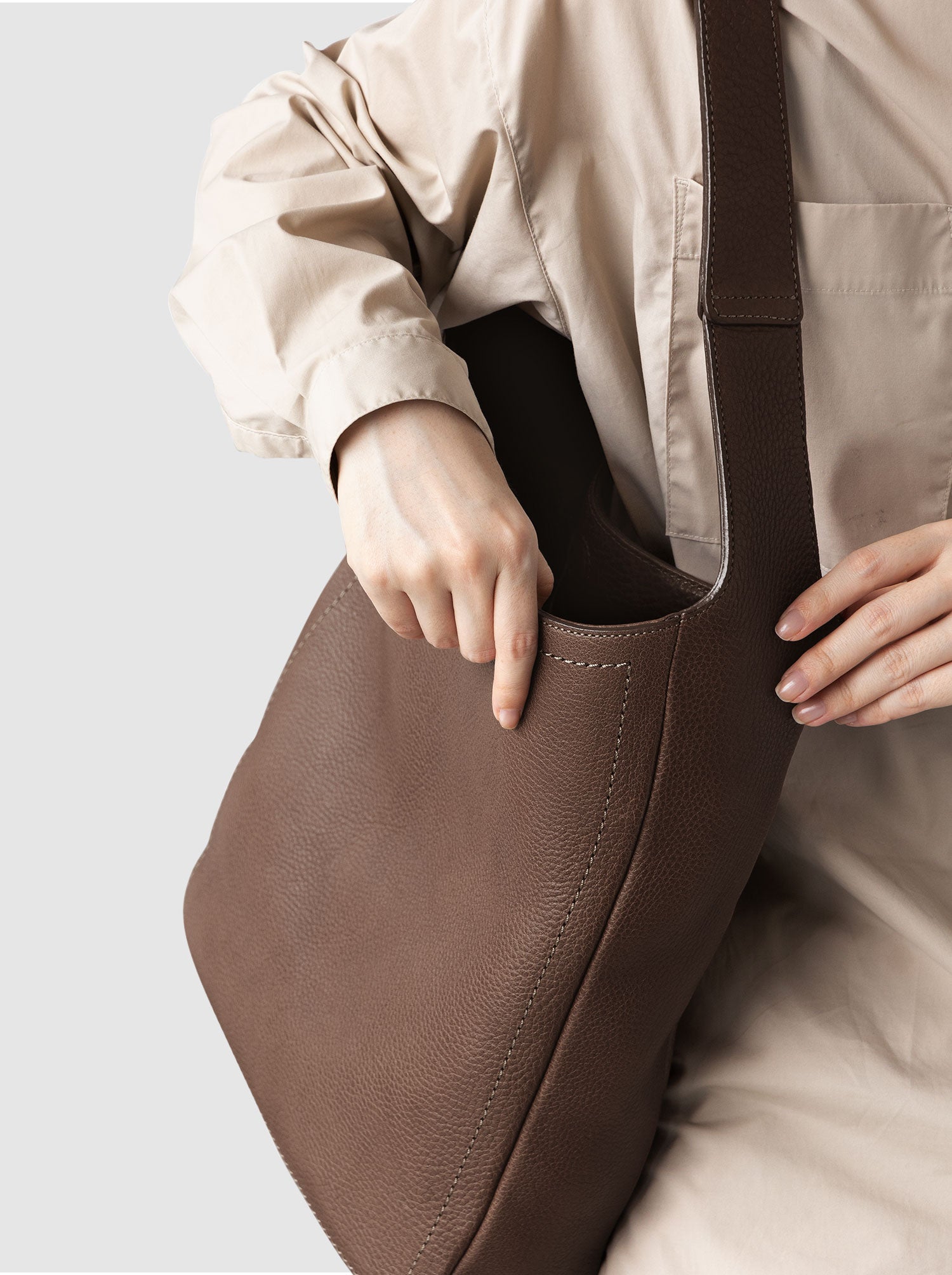 数量限定色】トーンオイルヌメ ワンショルダートート – トートバッグ