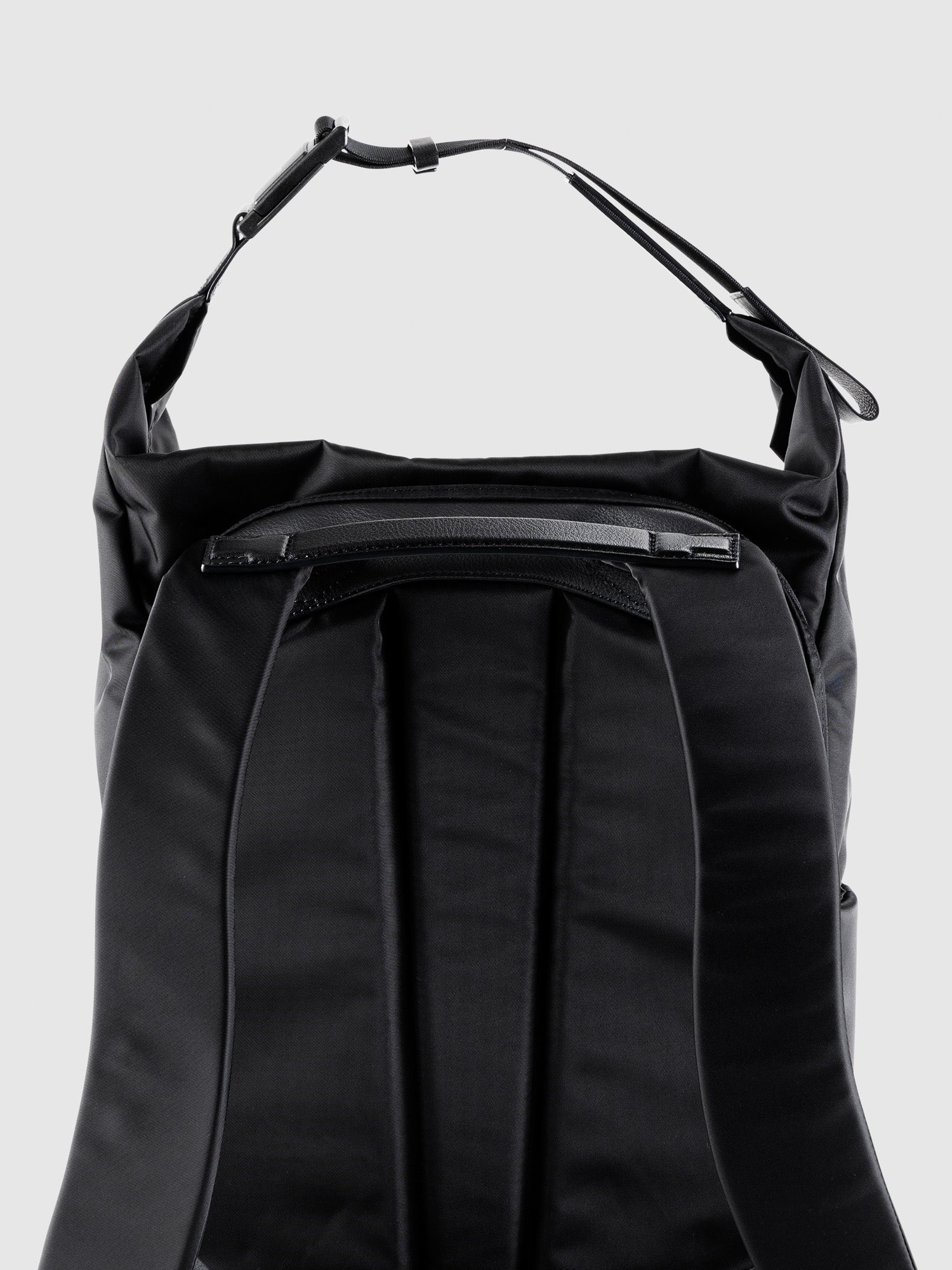 数量限定型】60周年モデル 60Solid Backpack – バックパック – 土屋鞄