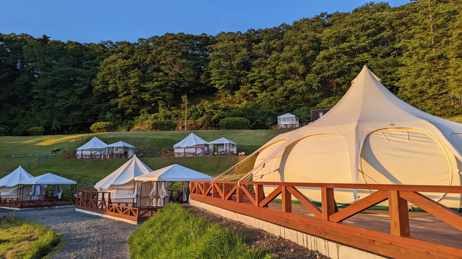 スパリゾートハワイアンズ、グランピング施設「マウナヴィレッジ」を
