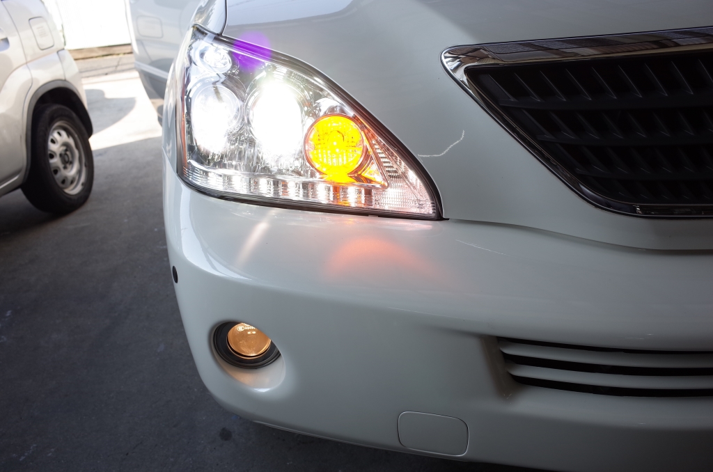 30系ハリアーのヘッドライト＆テールランプ外品取り付け | トレードゲート