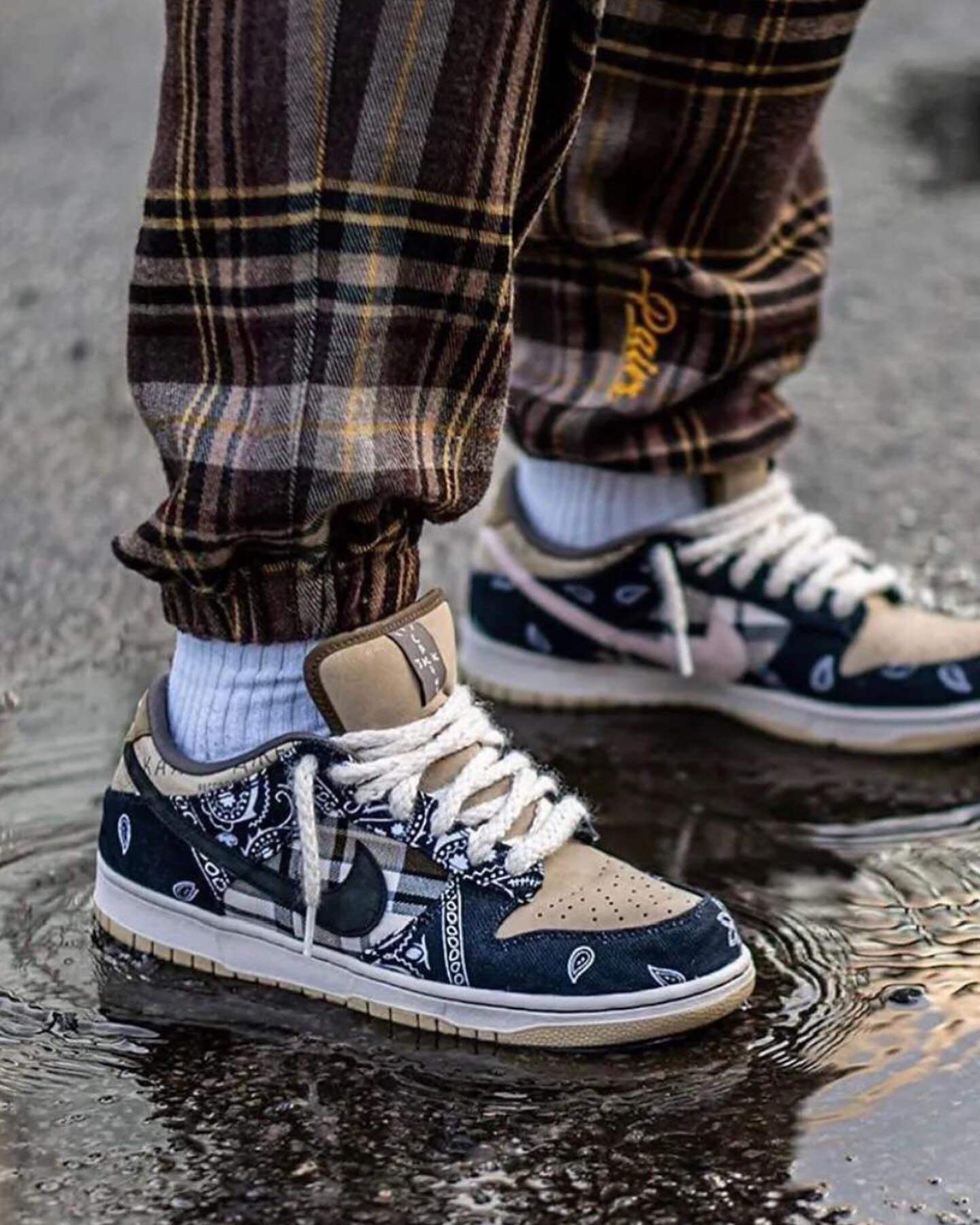 Nike SB Dunk x Travis Scott - Twilza