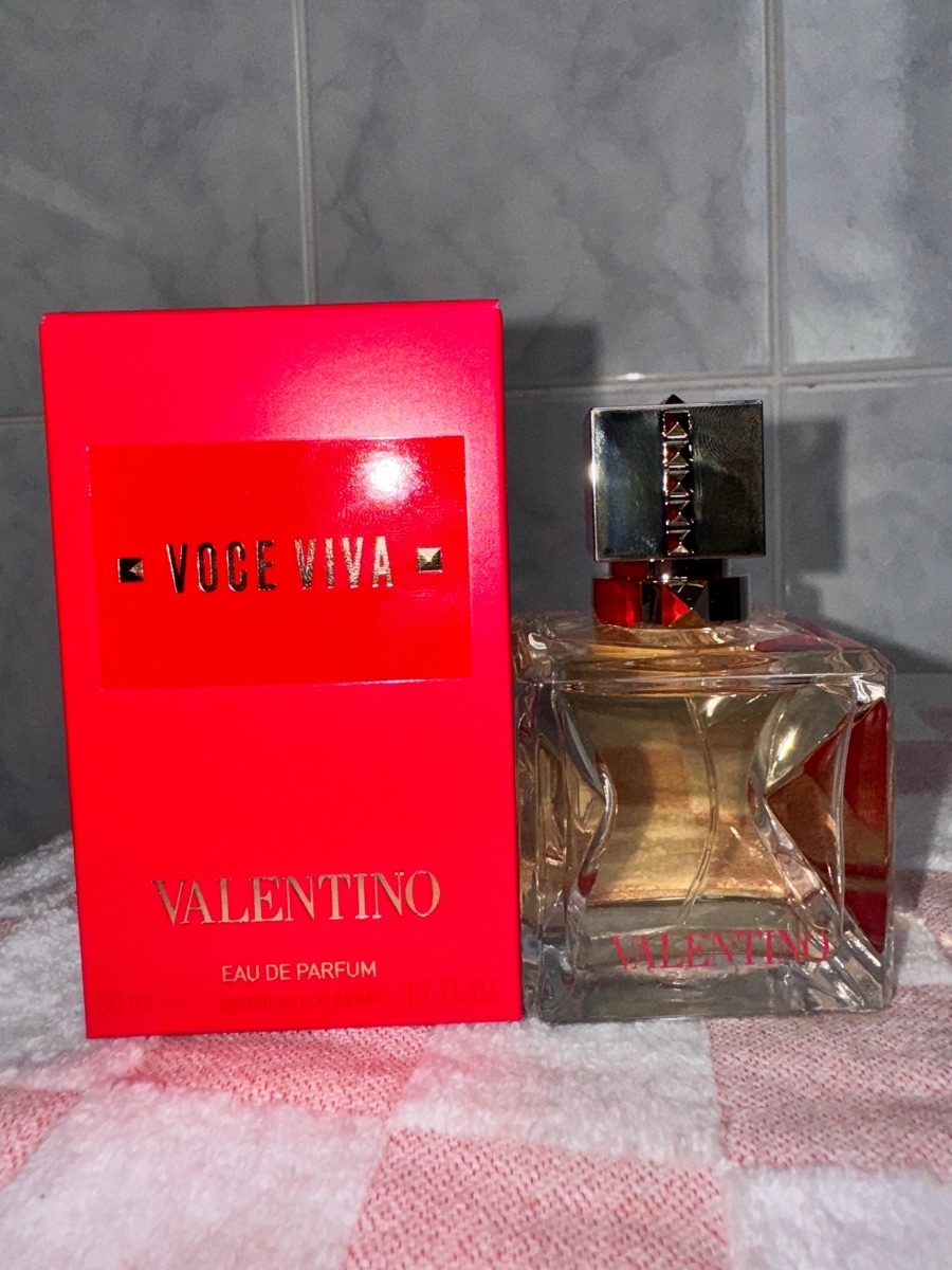 Valentino Voce Viva - Парфюмированная вода: купить по лучшей цене