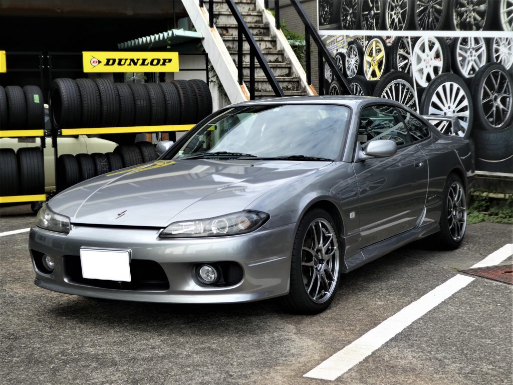 S15 シルビア に ワーク エモーション。シルバーXシルバーで