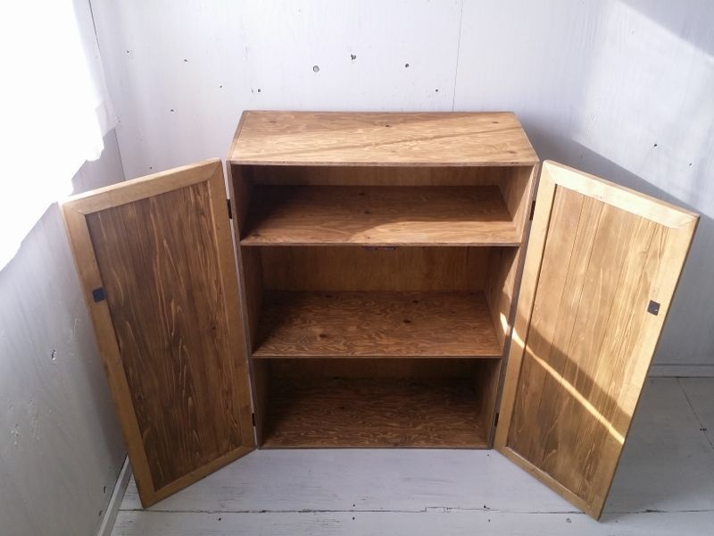 ナチュラルテイスト キャビネット 観音開きタイプ 扉付 収納棚 木の扉