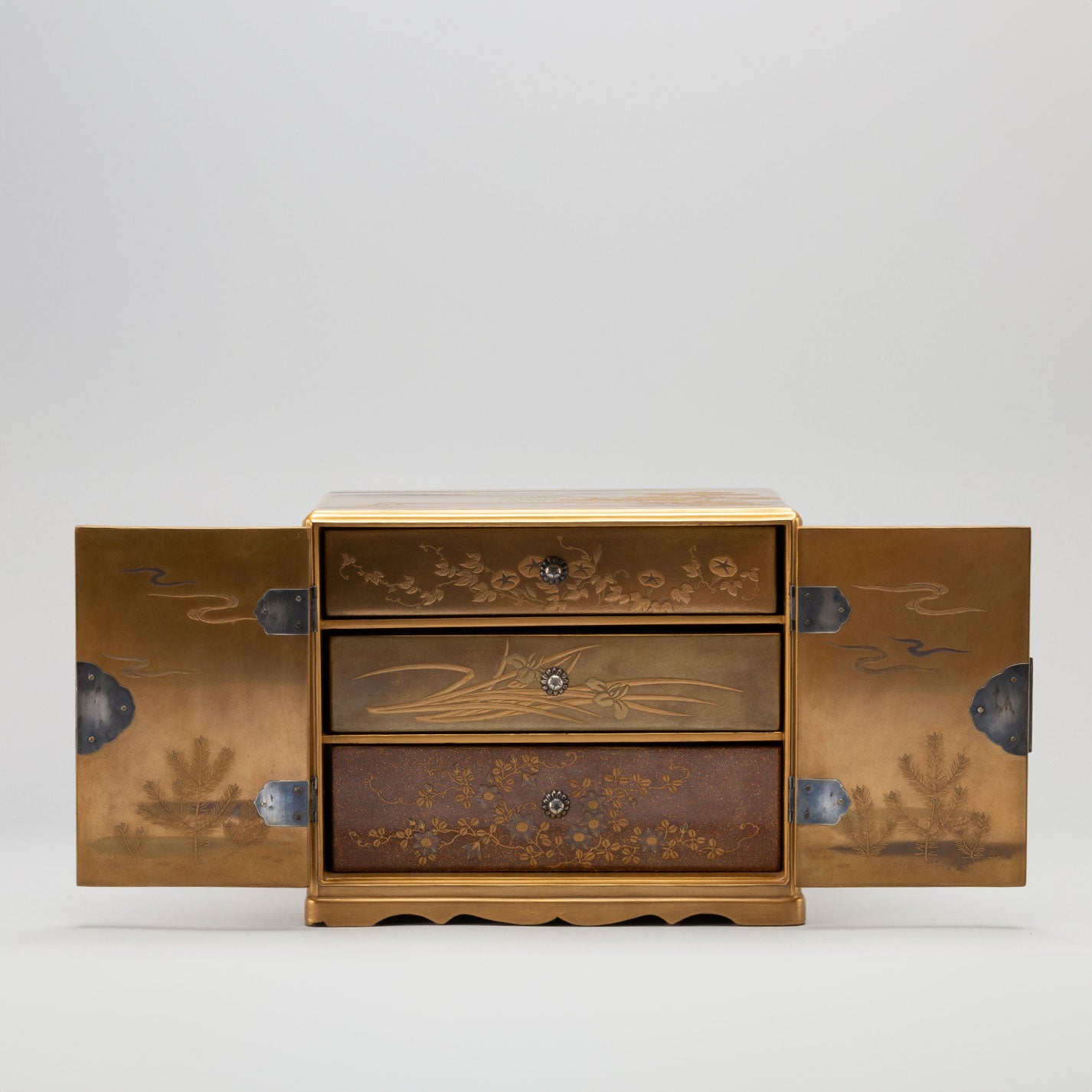 初音蒔絵香箪笥 – Uni-art Gallery